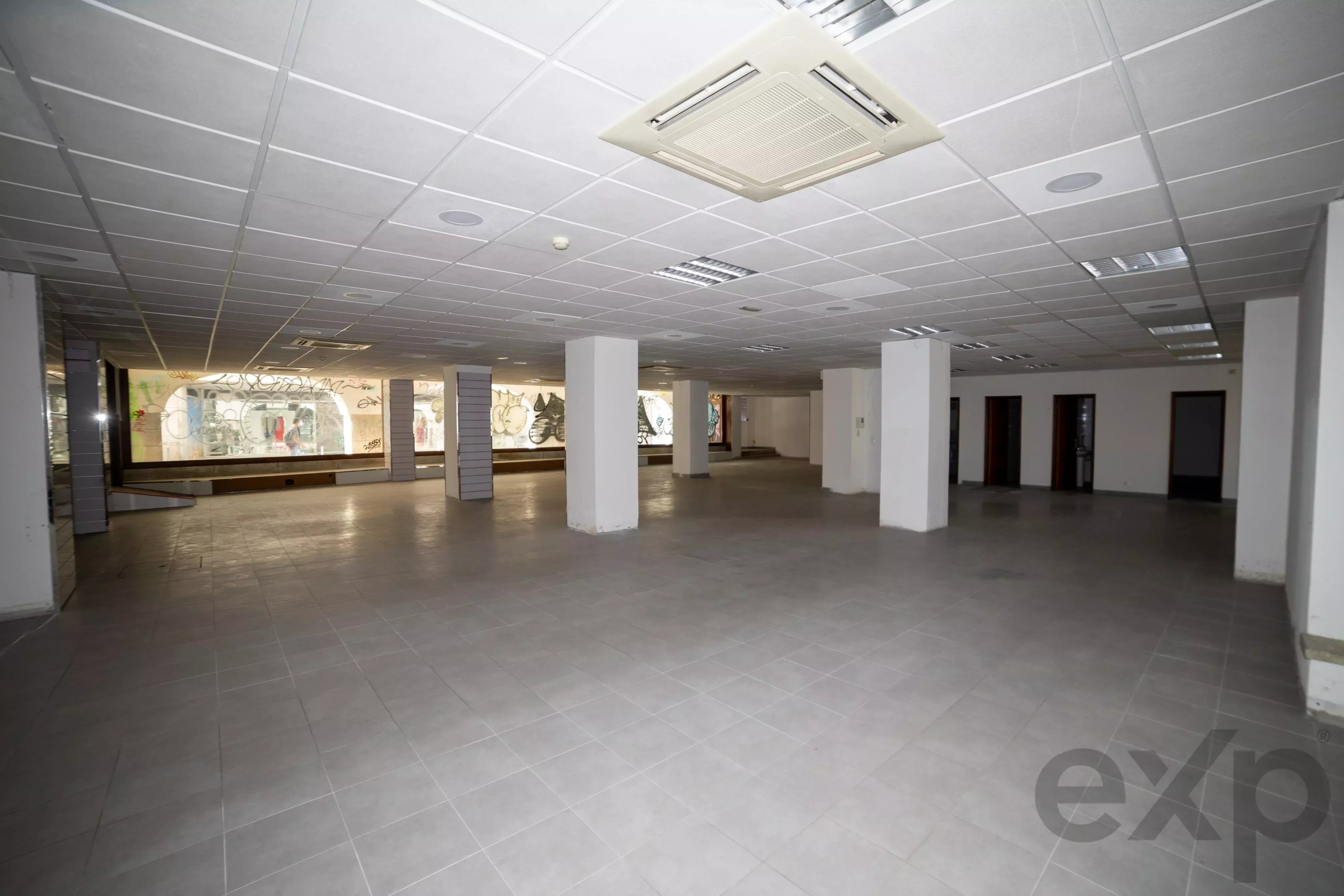 Spacious building with 30 rooms and an elevator in Évora 87042401 image 18