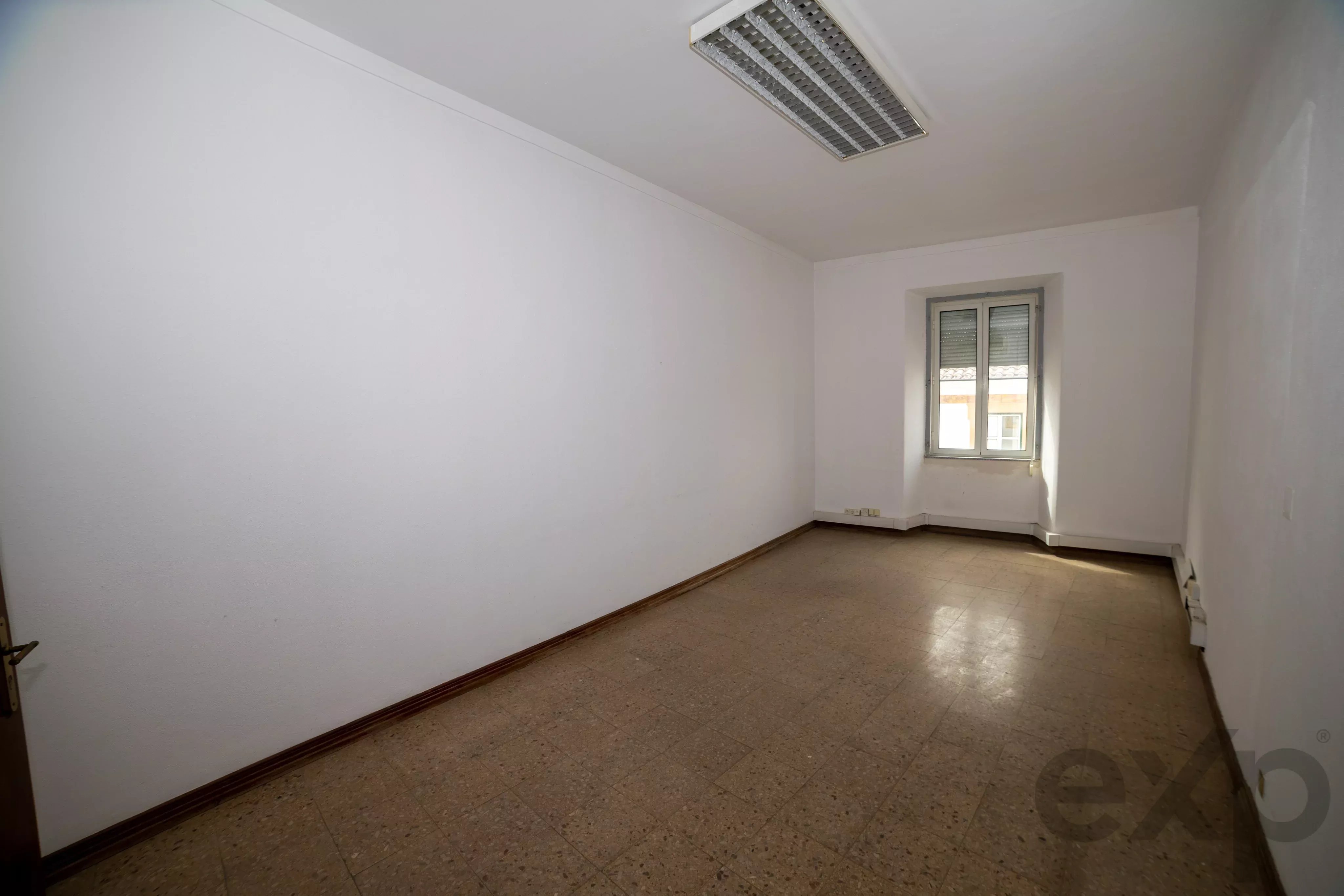 Spacious building with 30 rooms and an elevator in Évora 87042401 image 48