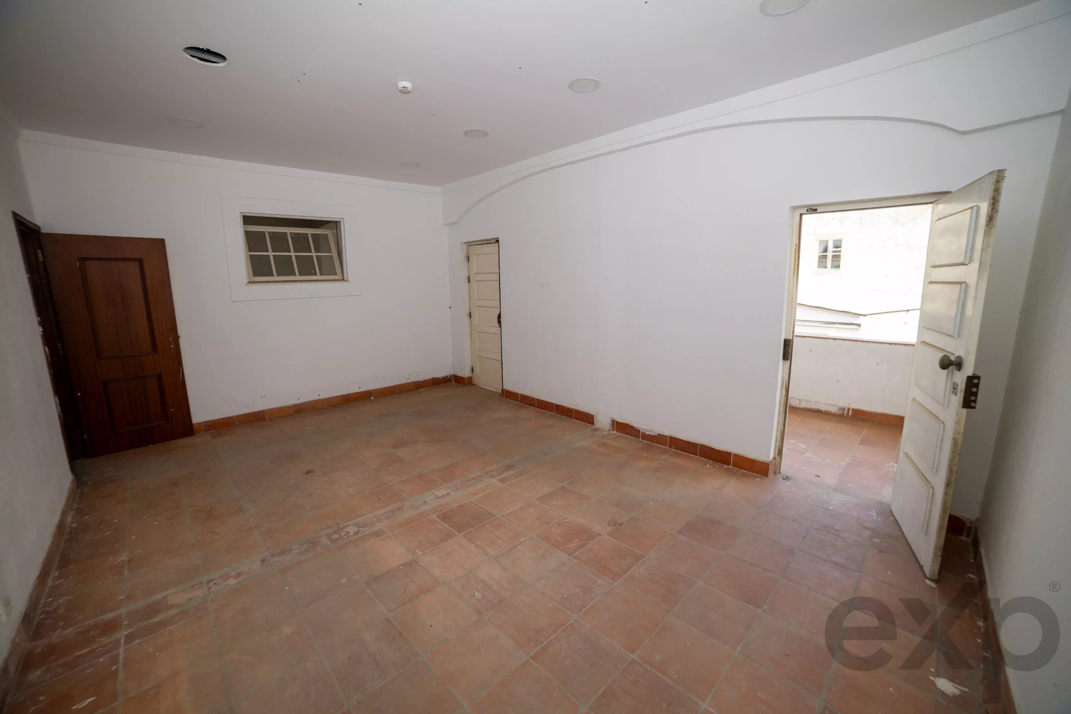 Spacious building with 30 rooms and an elevator in Évora 87042401 image 34