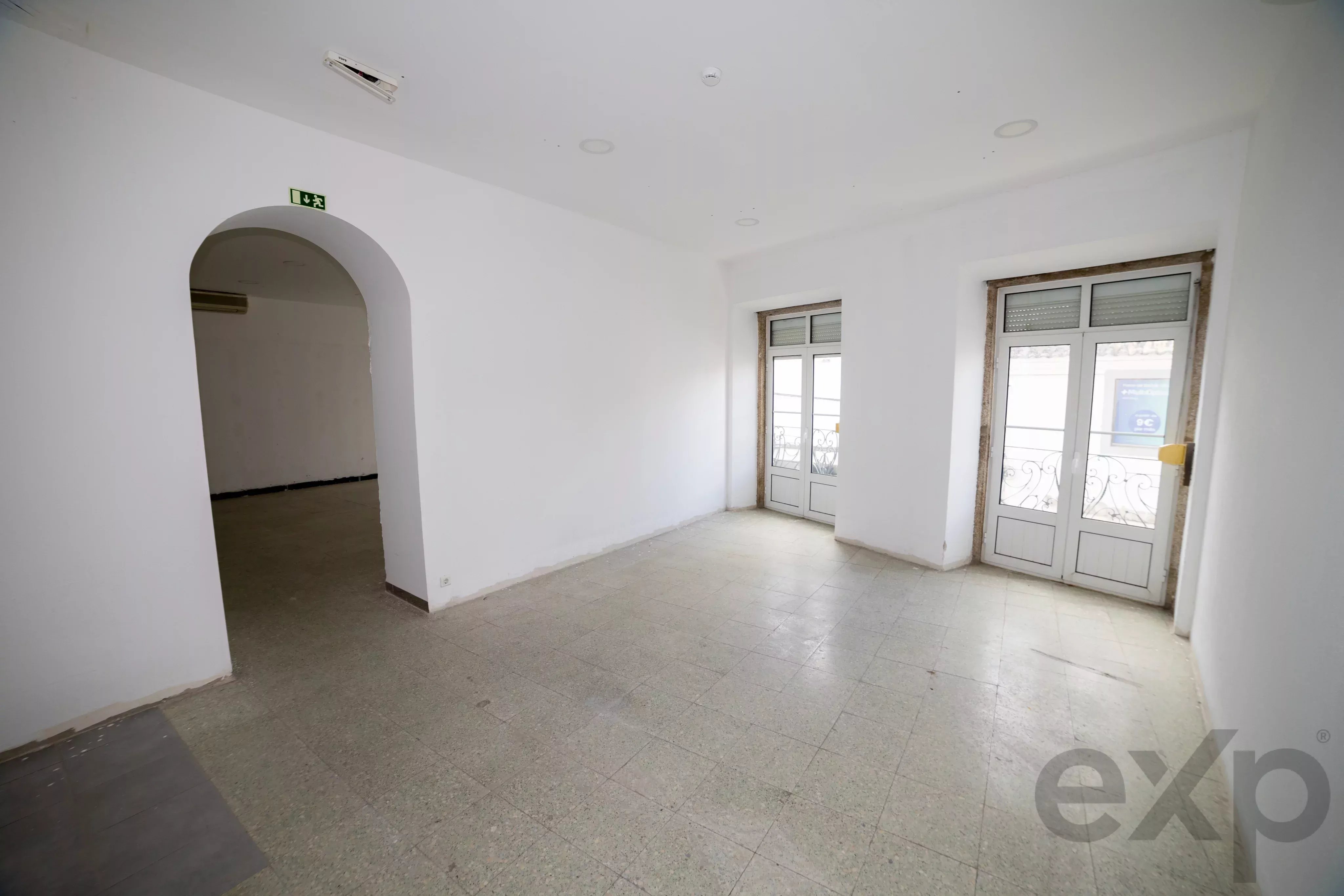 Spacious building with 30 rooms and an elevator in Évora 87042401 image 29