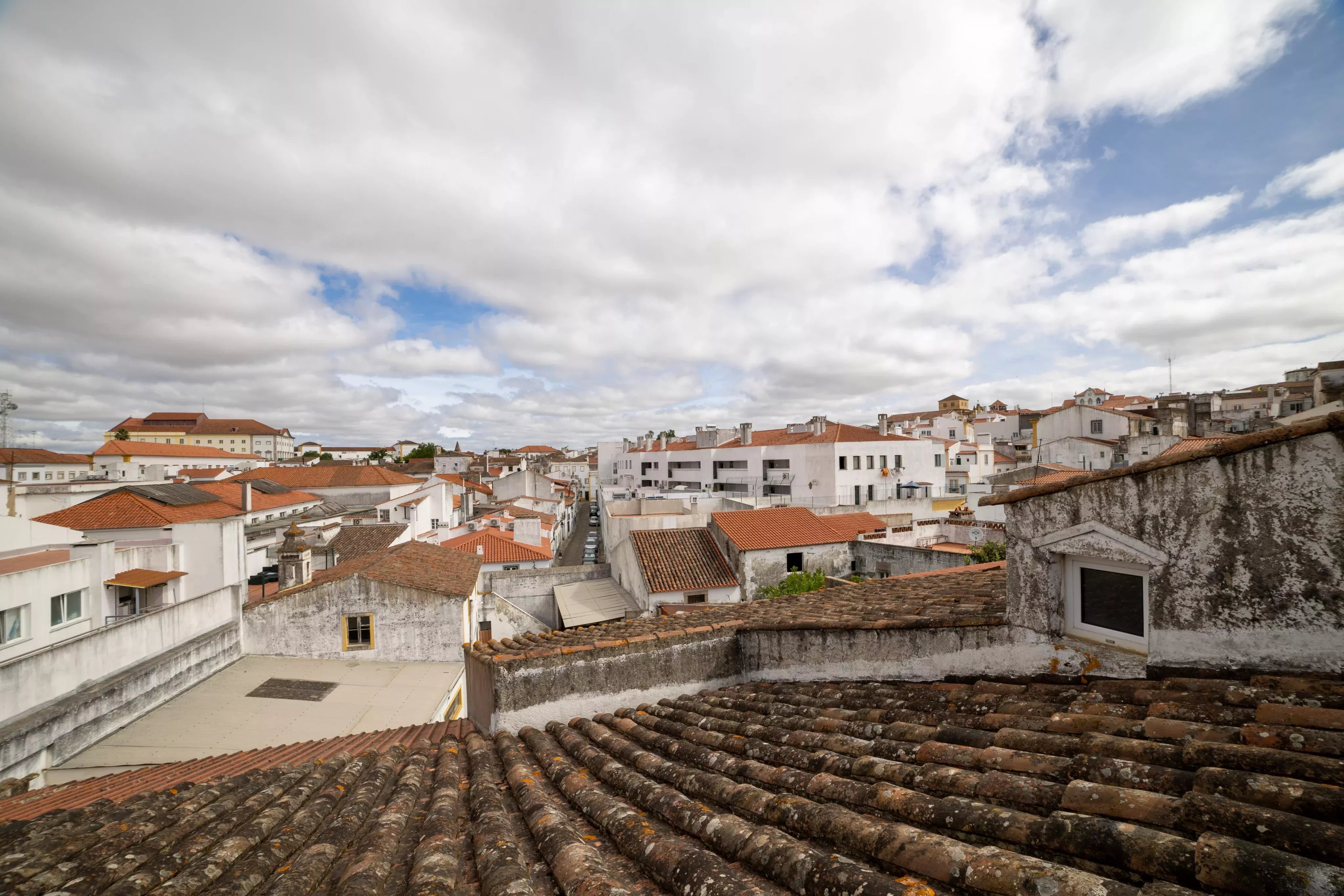 Spacious building with 30 rooms and an elevator in Évora 87042401 image 12