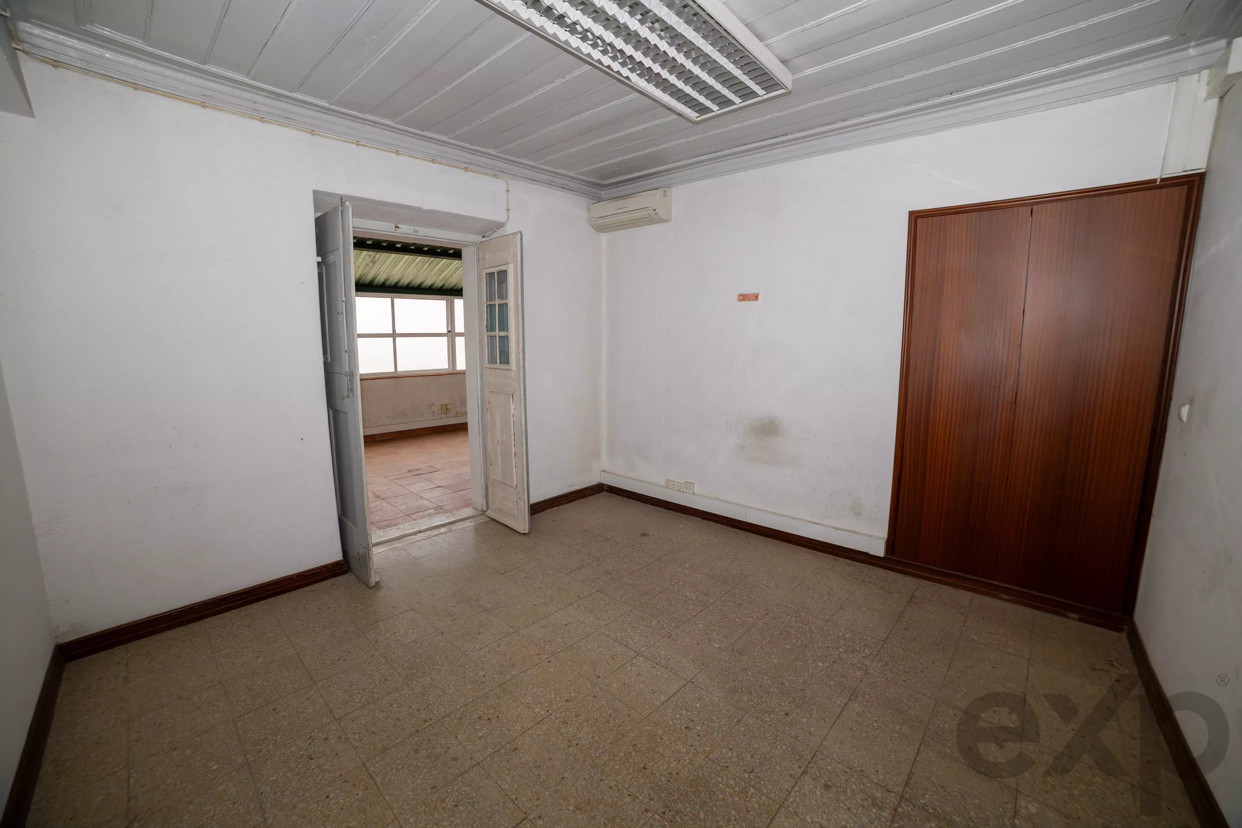 Spacious building with 30 rooms and an elevator in Évora 87042401 image 44