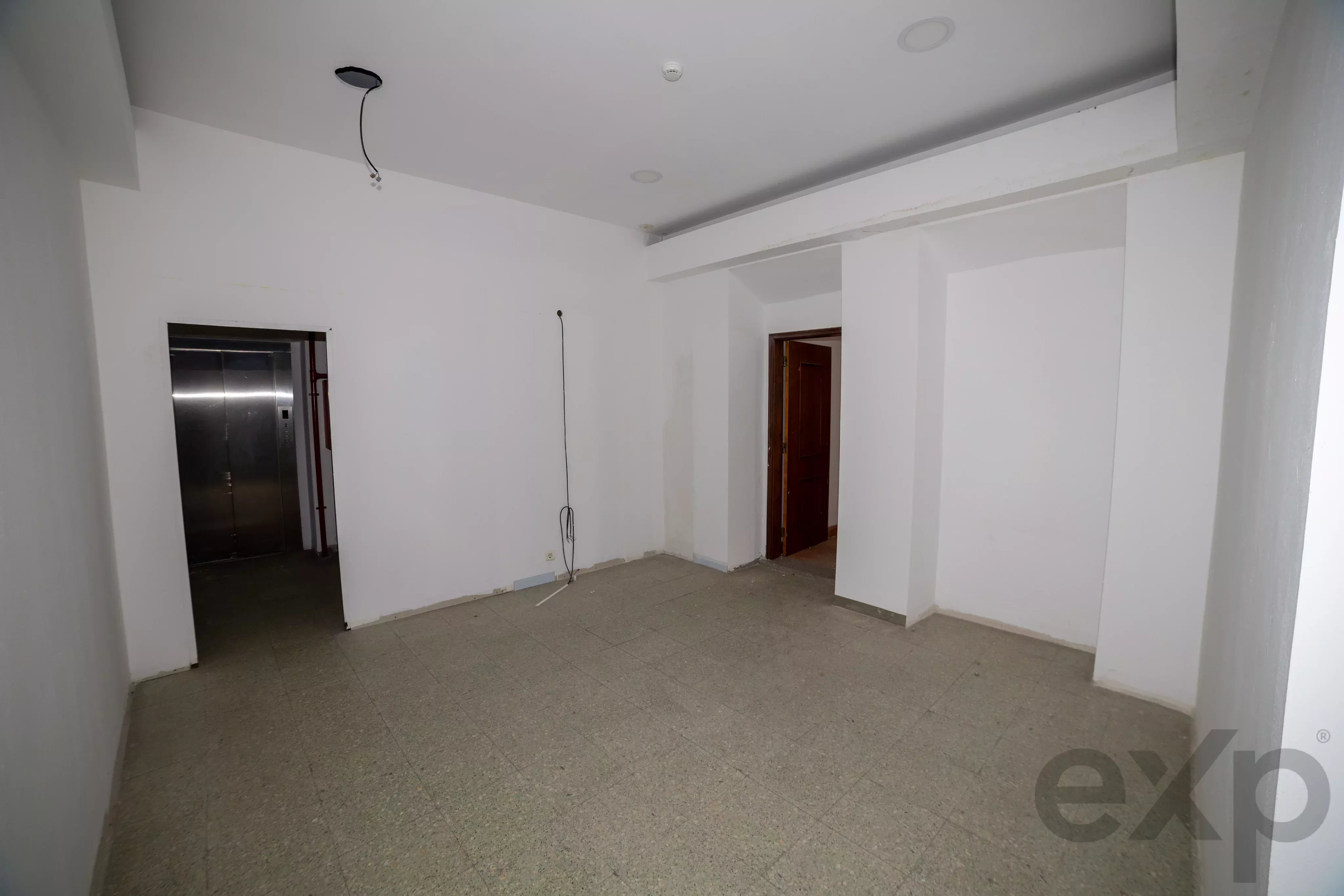 Spacious building with 30 rooms and an elevator in Évora 87042401 image 32