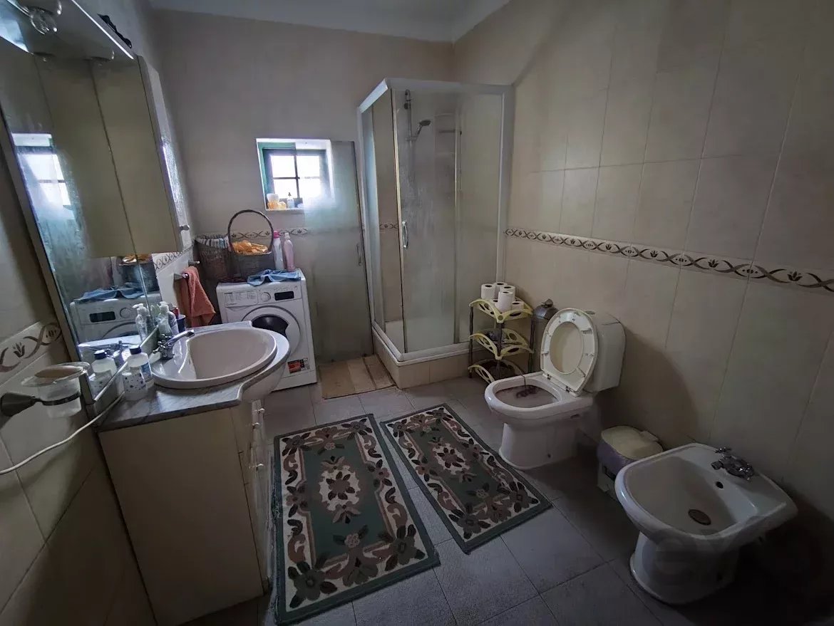 Three‑Bedroom Residence in Crato / Passo da Metade 87043709 image 8