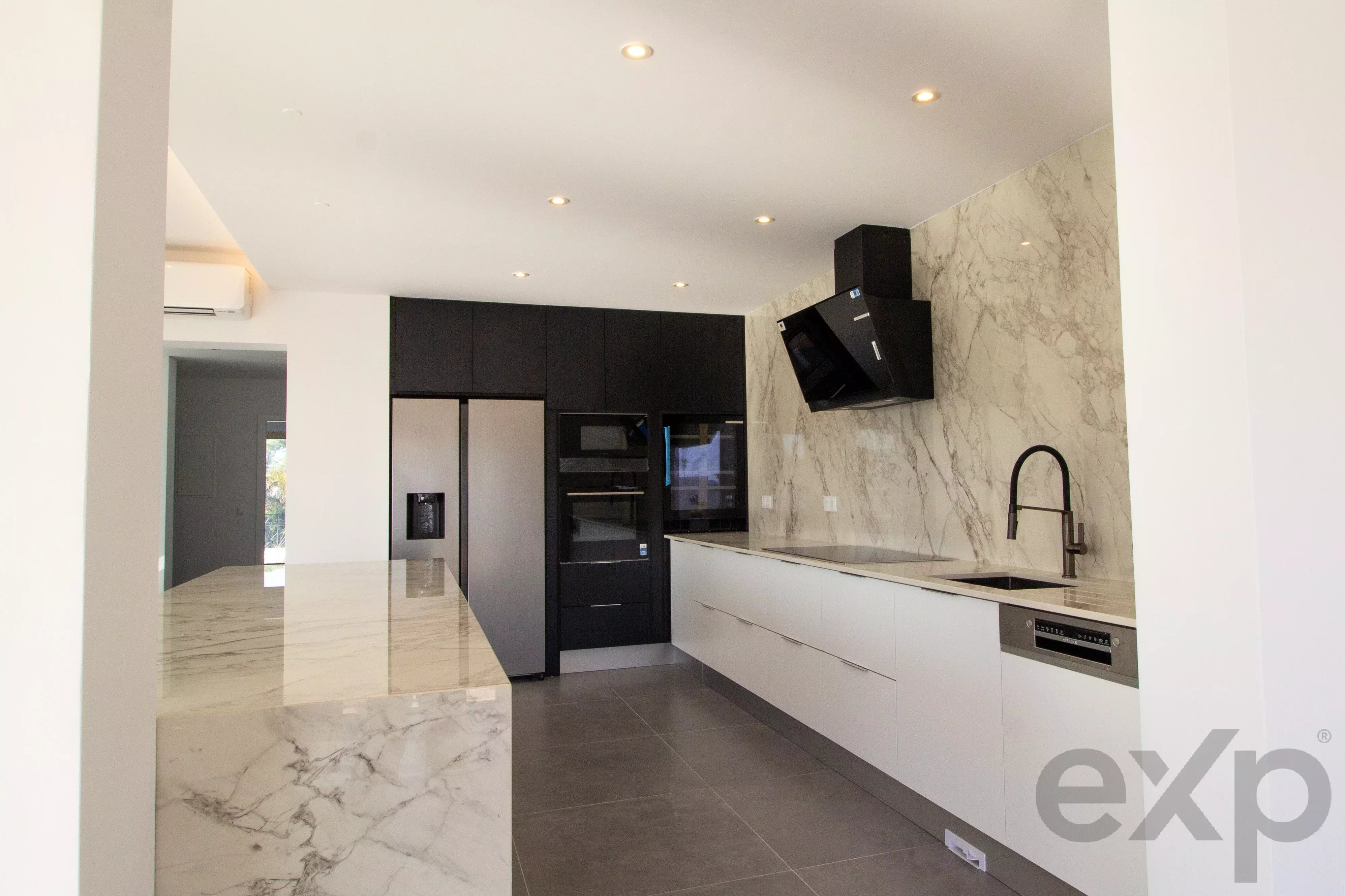 Moradia Contemporânea de Luxo com Vista em Ferragudo 87049638 image 17