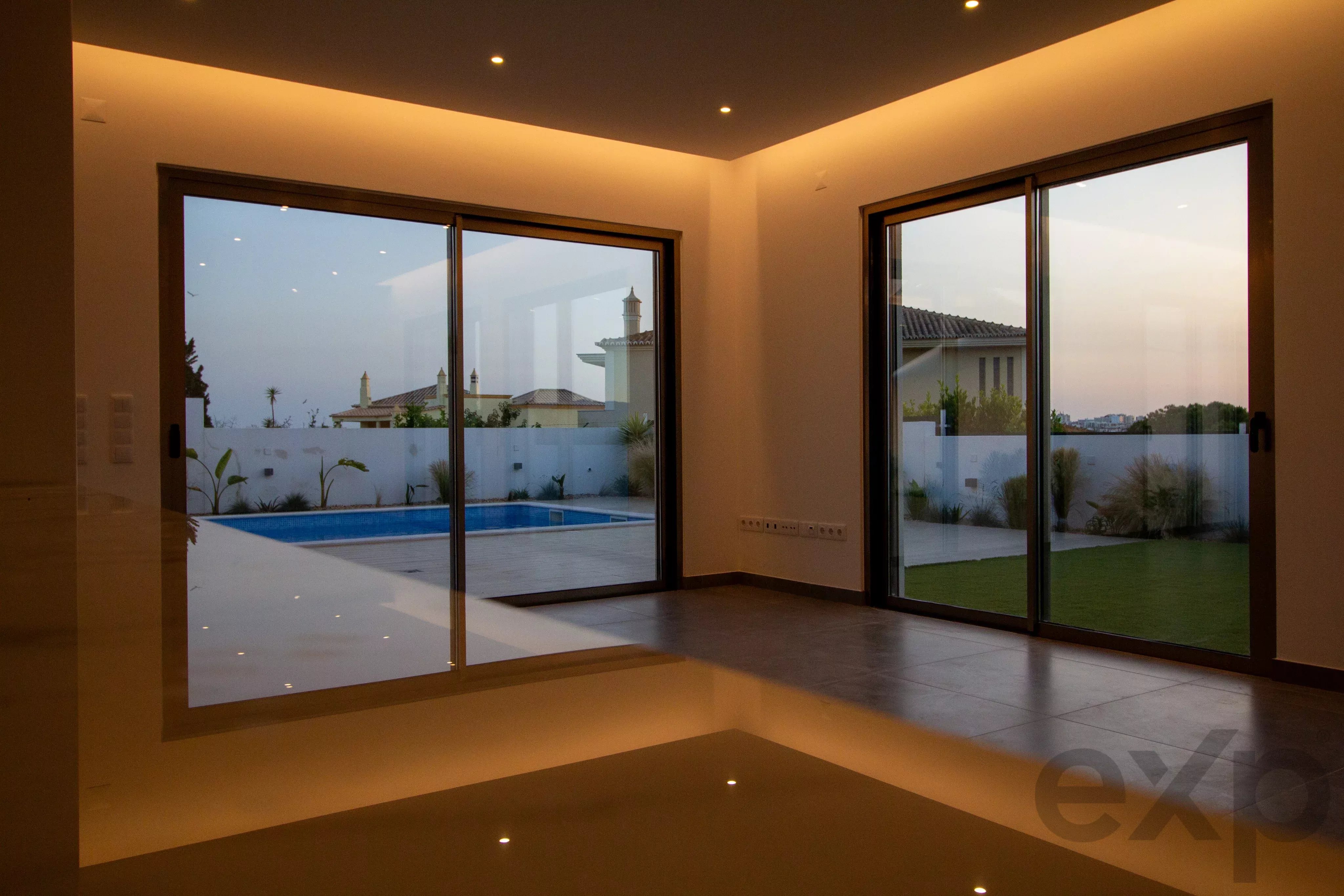Moradia Contemporânea de Luxo com Vista em Ferragudo 87049638 image 47