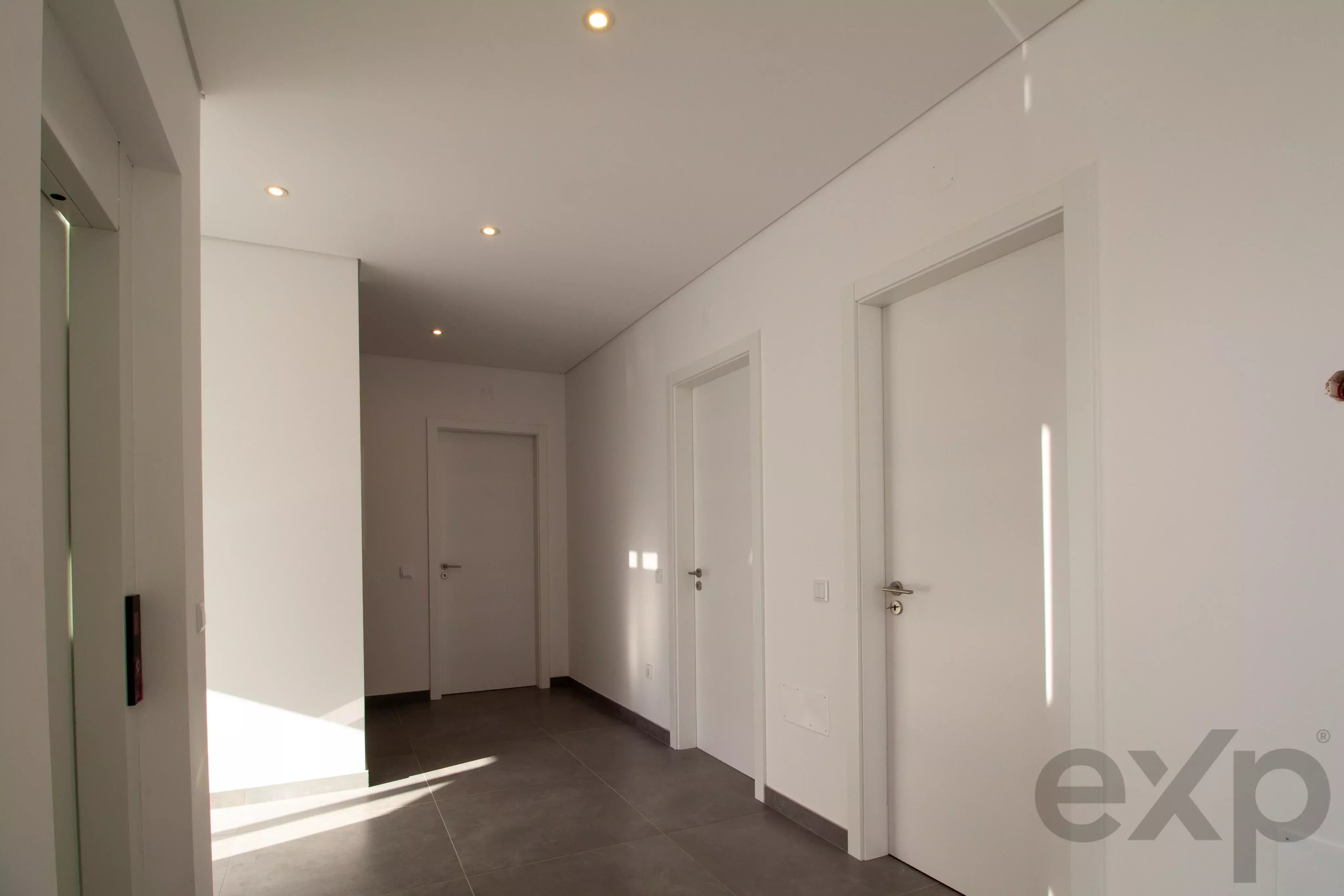 Moradia Contemporânea de Luxo com Vista em Ferragudo 87049638 image 46