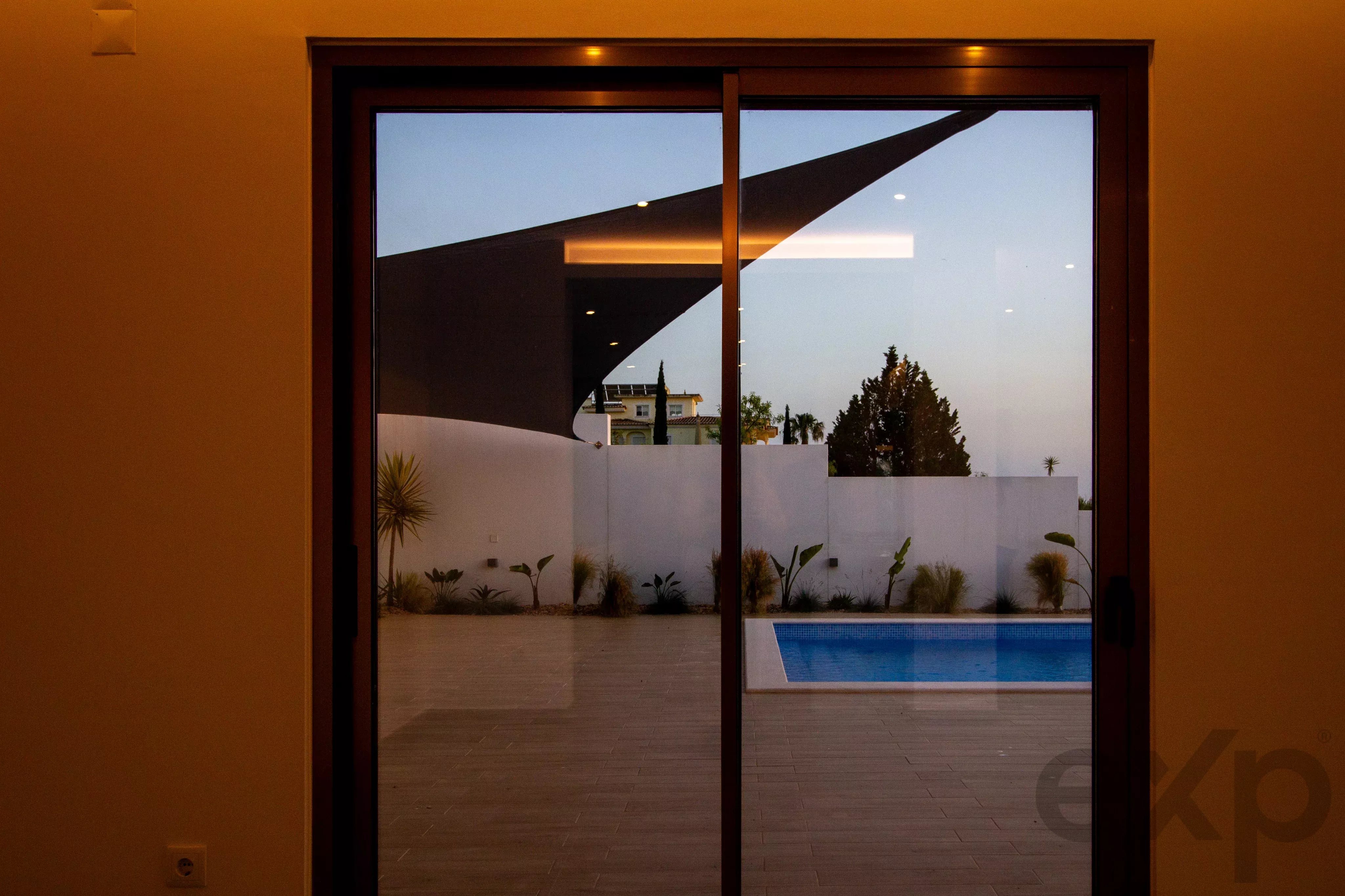 Moradia Contemporânea de Luxo com Vista em Ferragudo 87049638 image 49