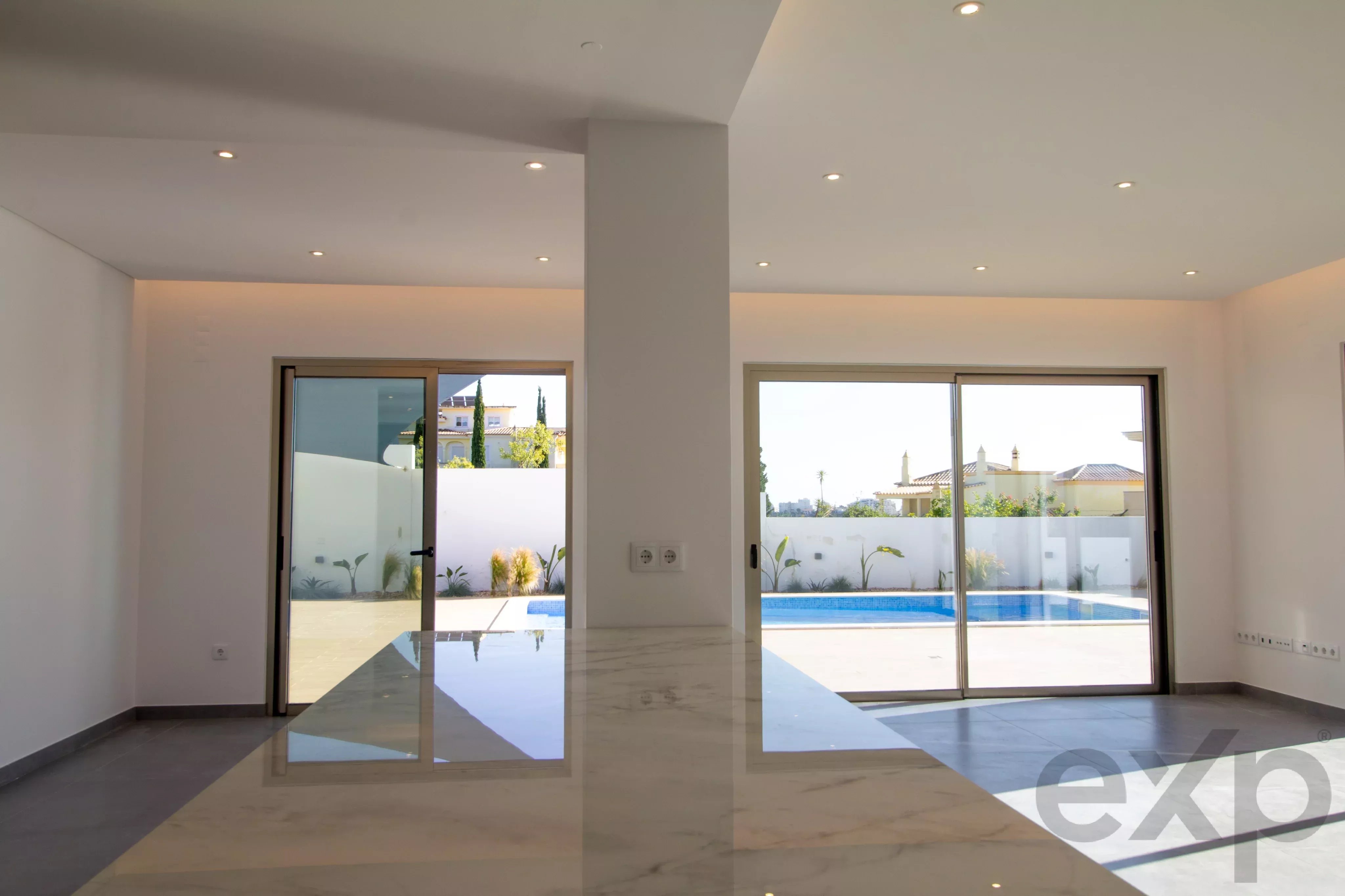 Moradia Contemporânea de Luxo com Vista em Ferragudo 87049638 image 14