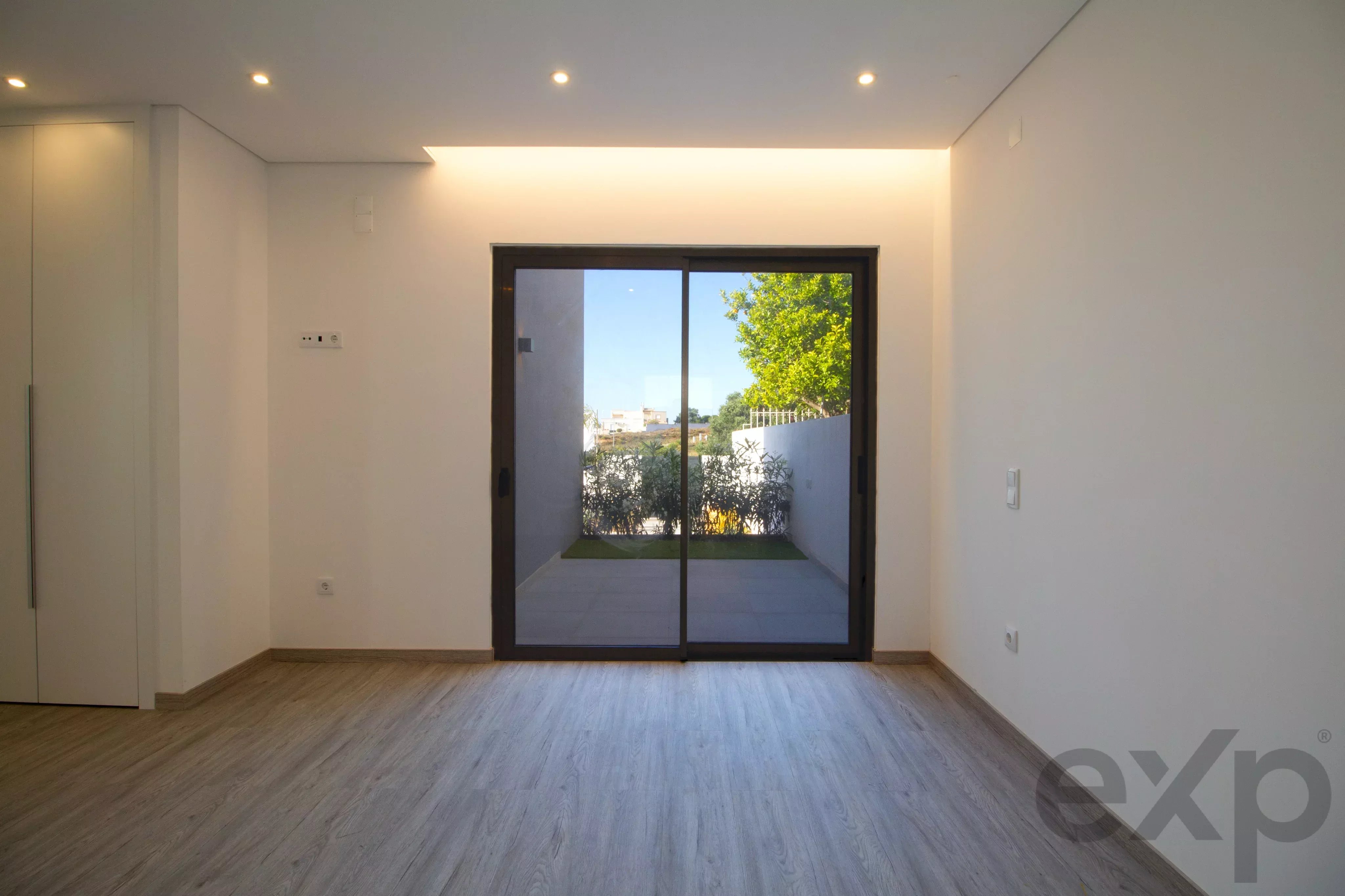 Moradia Contemporânea de Luxo com Vista em Ferragudo 87049638 image 27