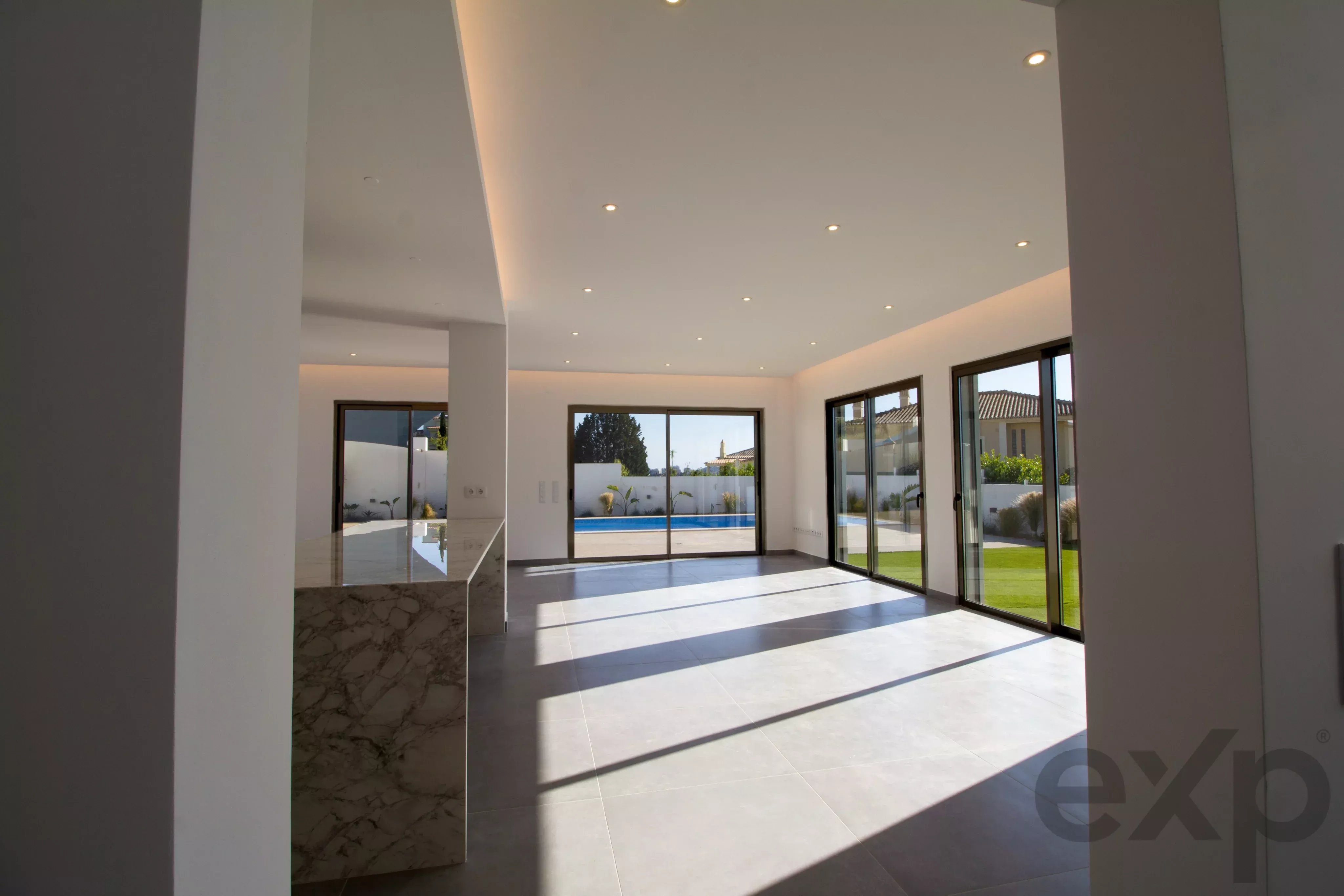 Moradia Contemporânea de Luxo com Vista em Ferragudo 87049638 image 11