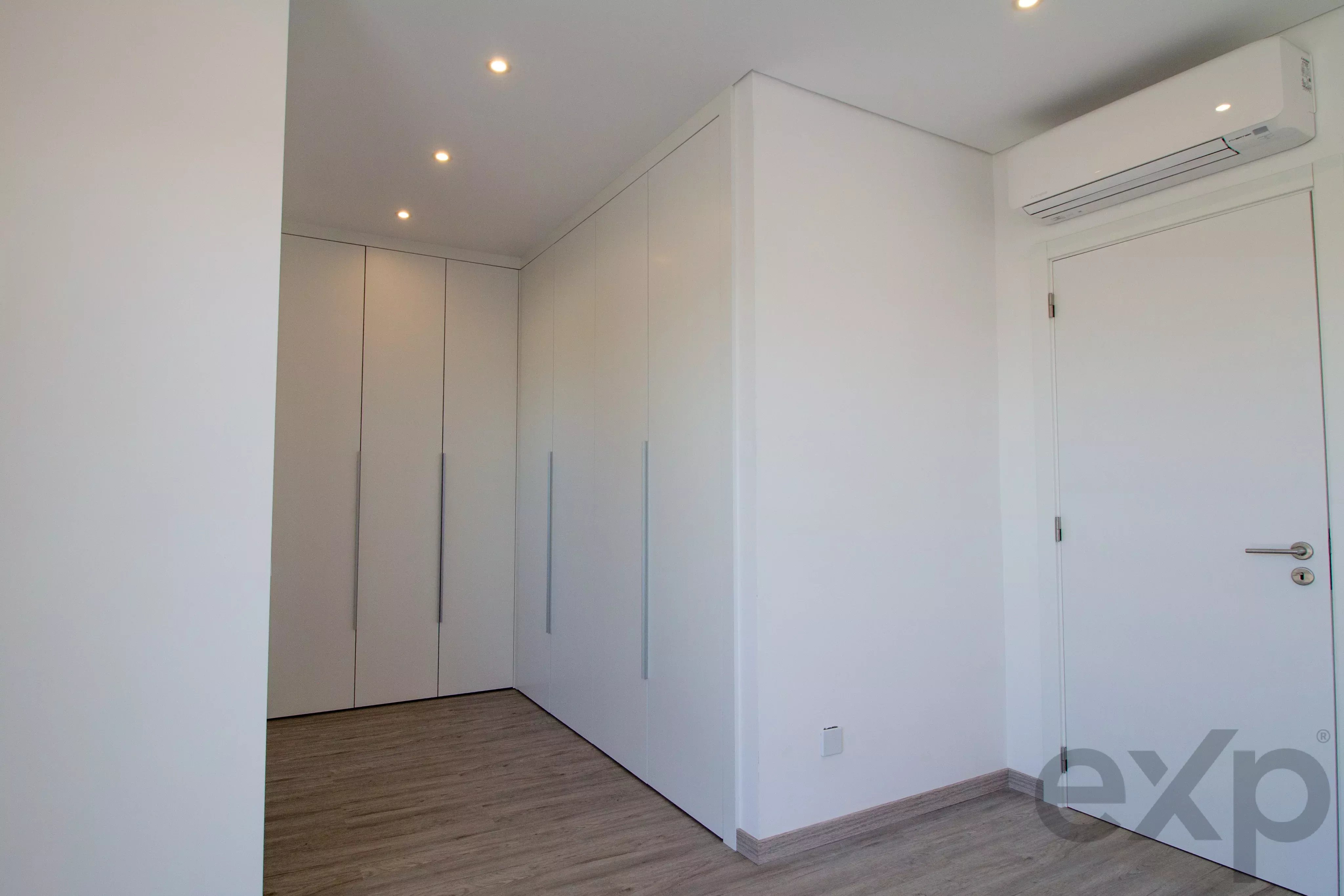 Moradia Contemporânea de Luxo com Vista em Ferragudo 87049638 image 37