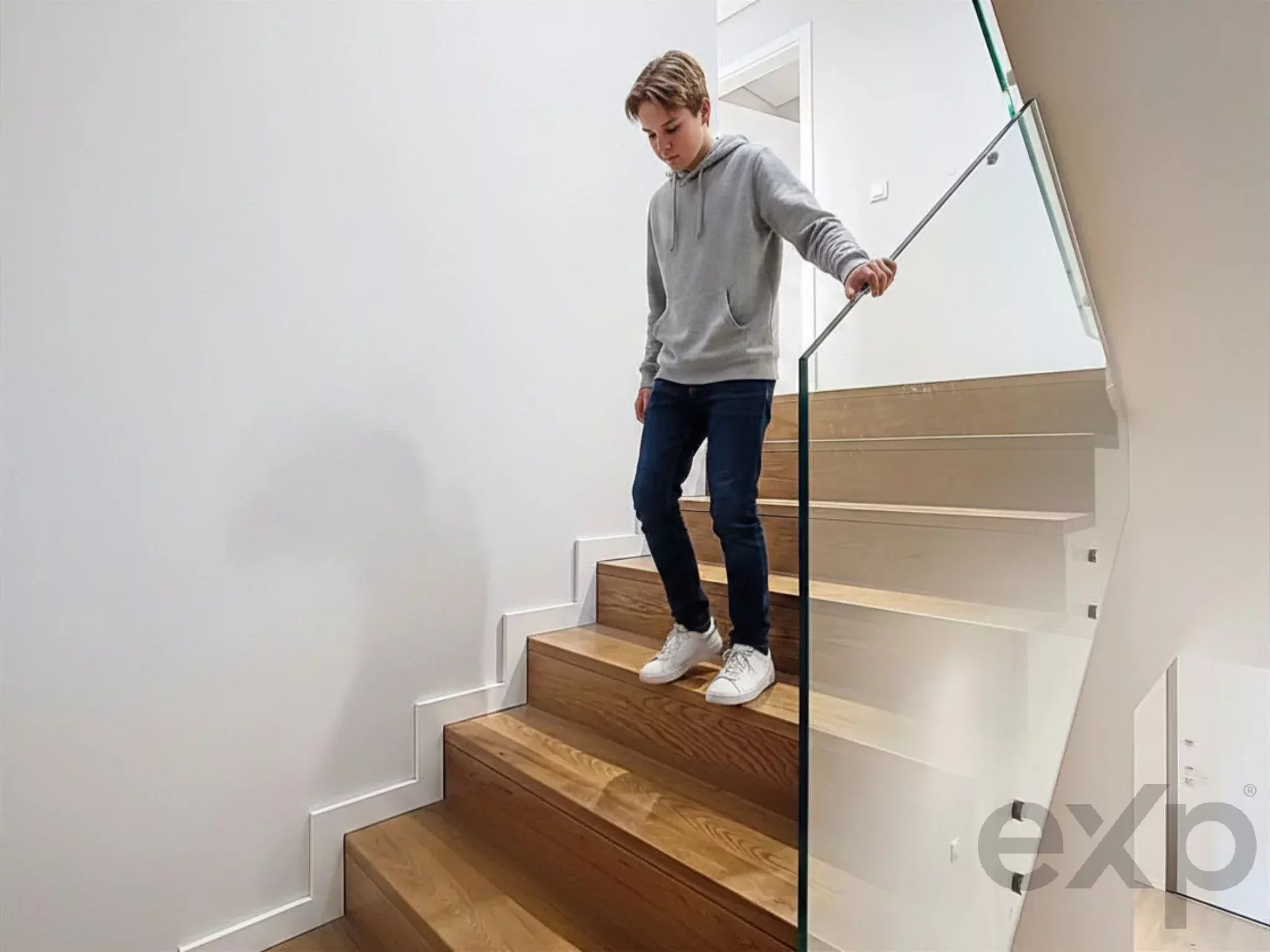 Moradia Contemporânea T4 em Condomínio Privado — Murches, Cascais