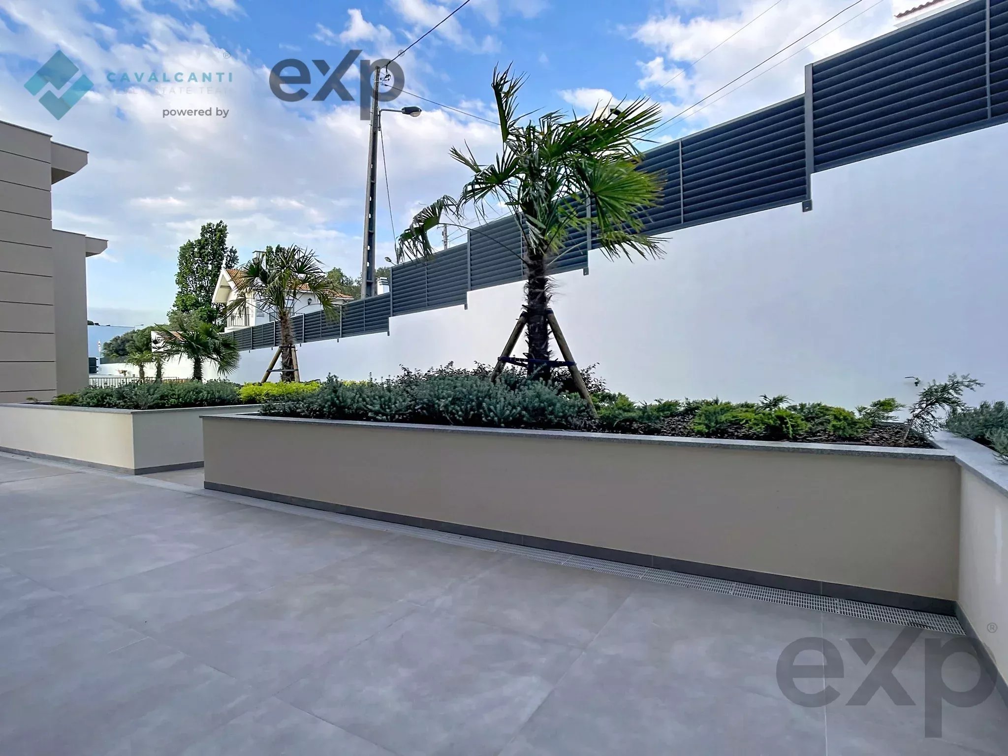 Moradia Contemporânea T4 em Condomínio Privado — Murches, Cascais