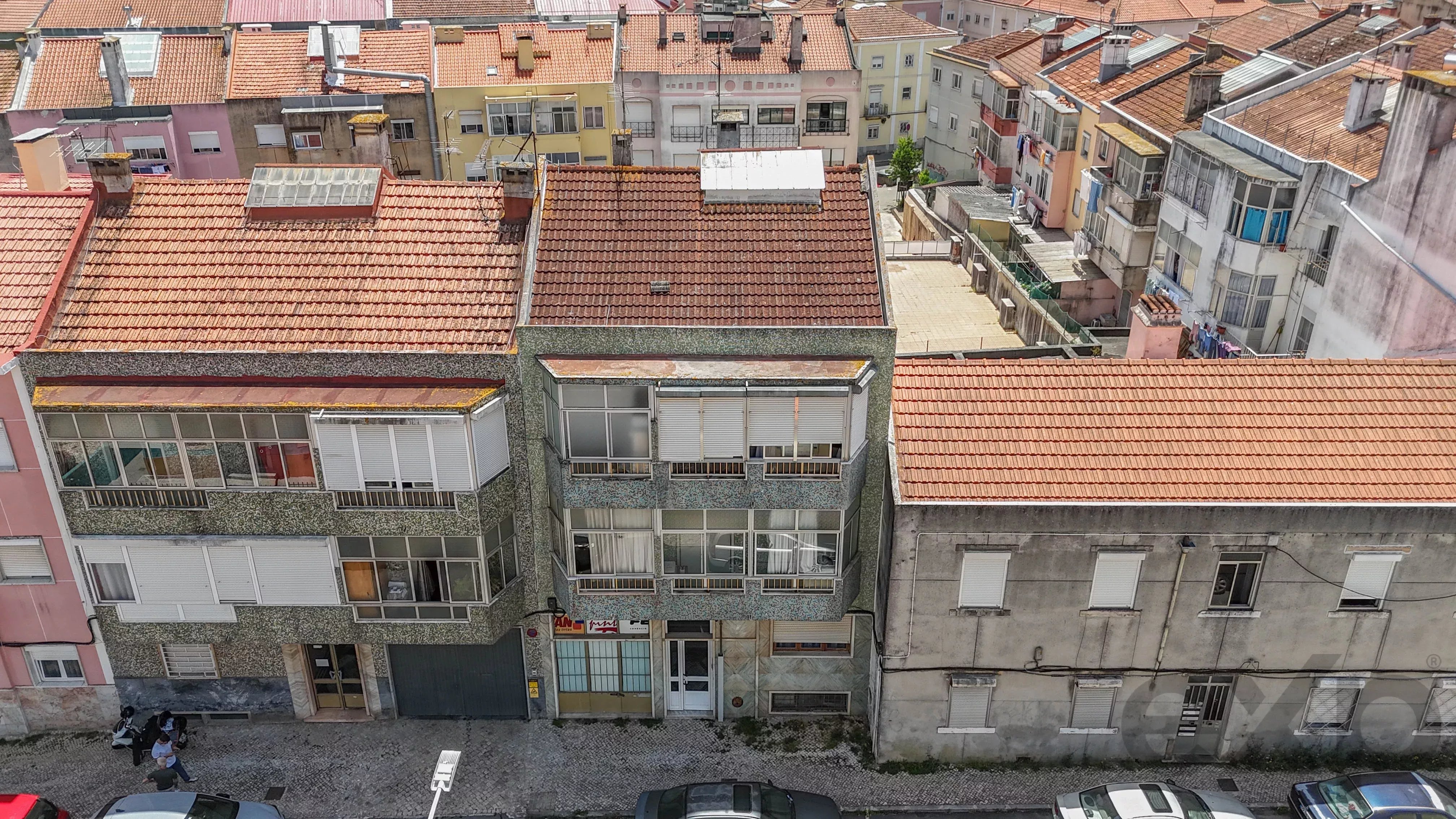Espaço Comercial à Venda - Centro - Amadora
