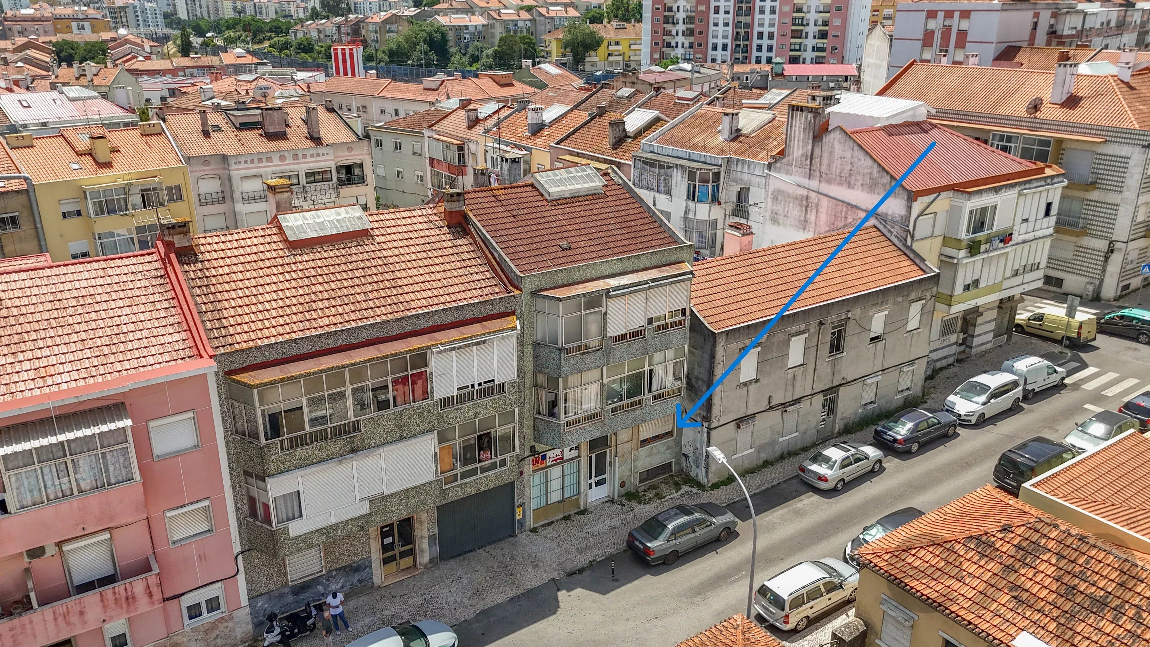 Investimento: Apart. T0 à venda na Rua Henrique Nogueira, Amadora