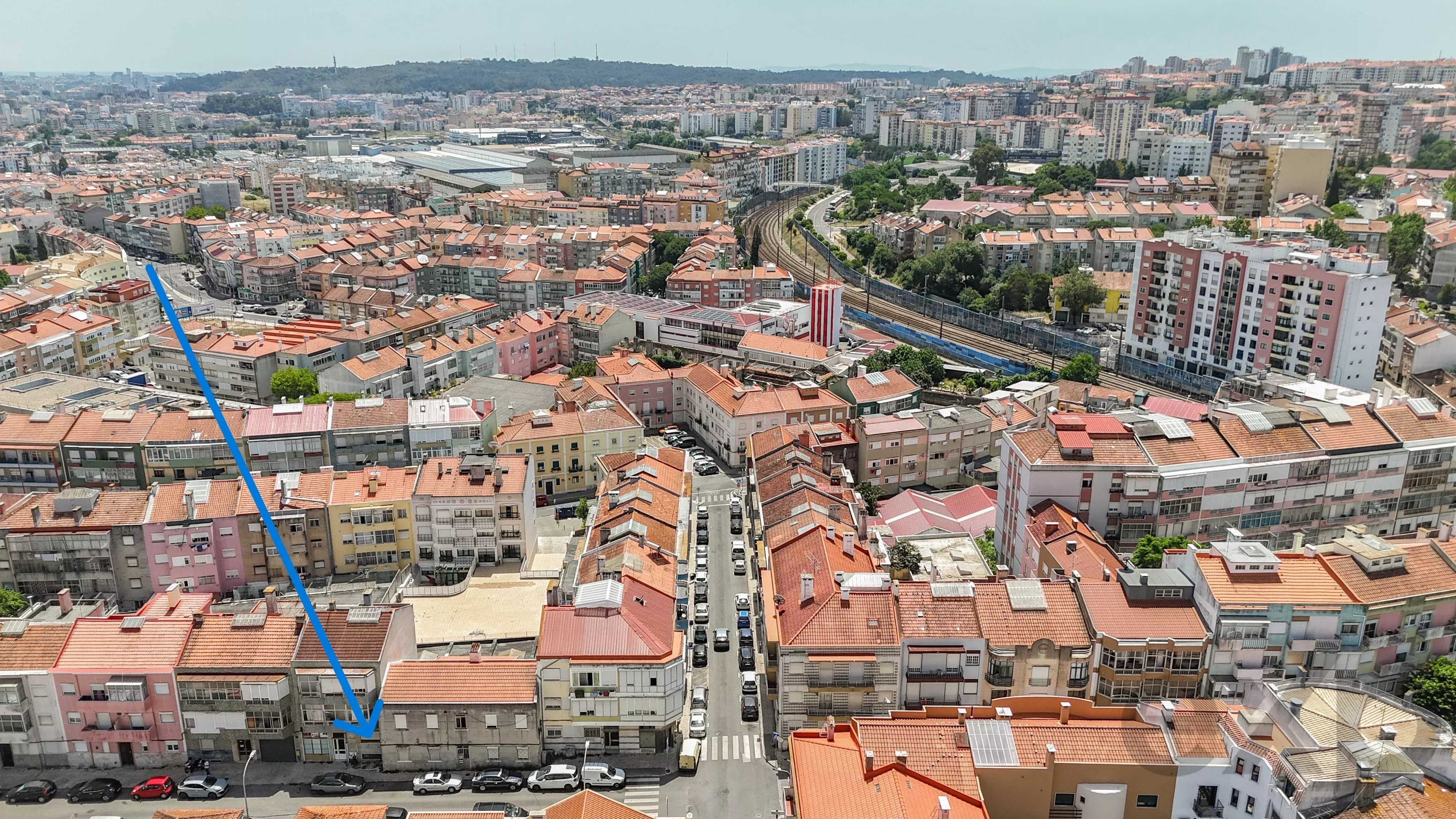 Investimento: Apart. T0 à venda na Rua Henrique Nogueira, Amadora