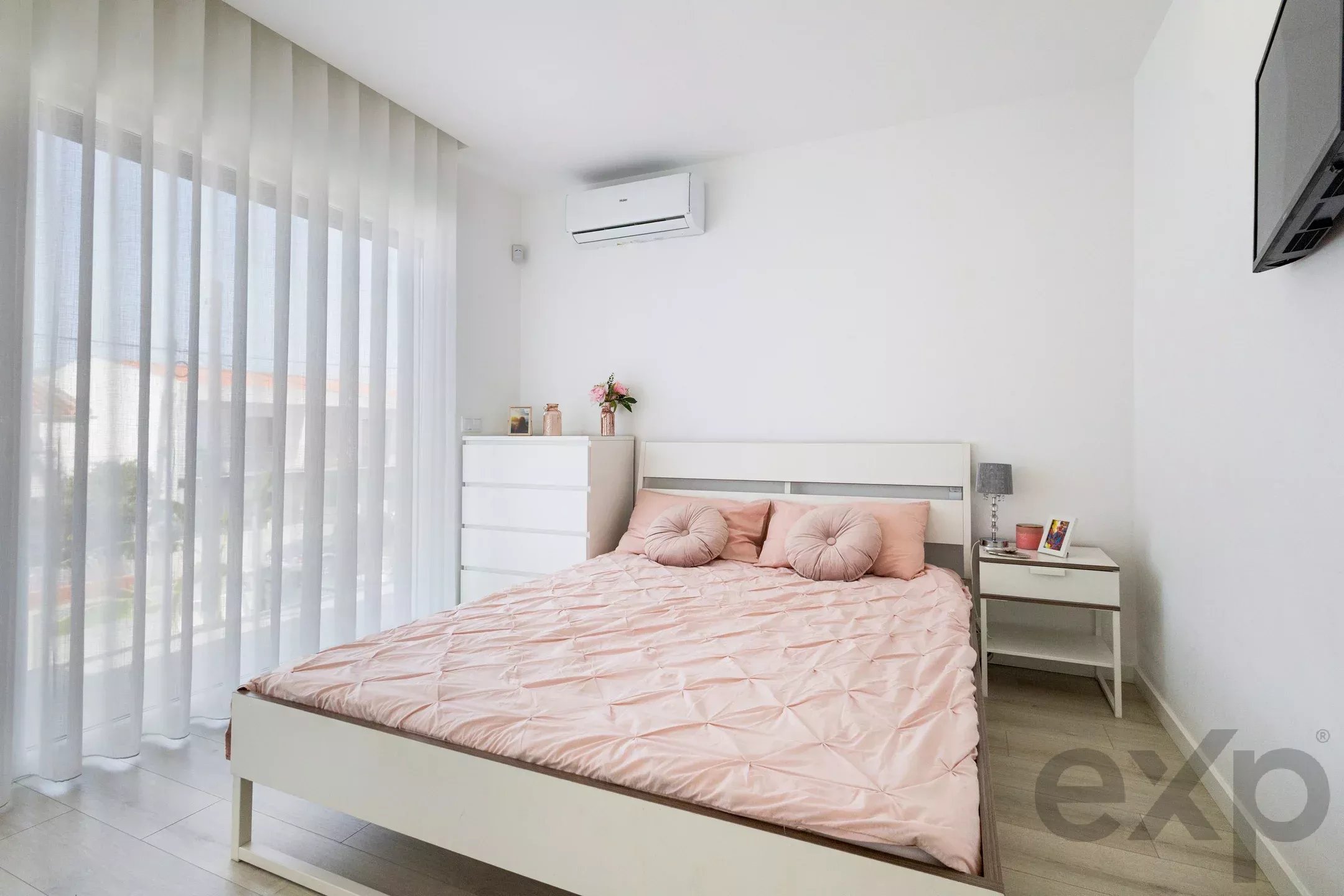 Aroeira - Moderna Moradia T4 com Piscina 87067039 image 16