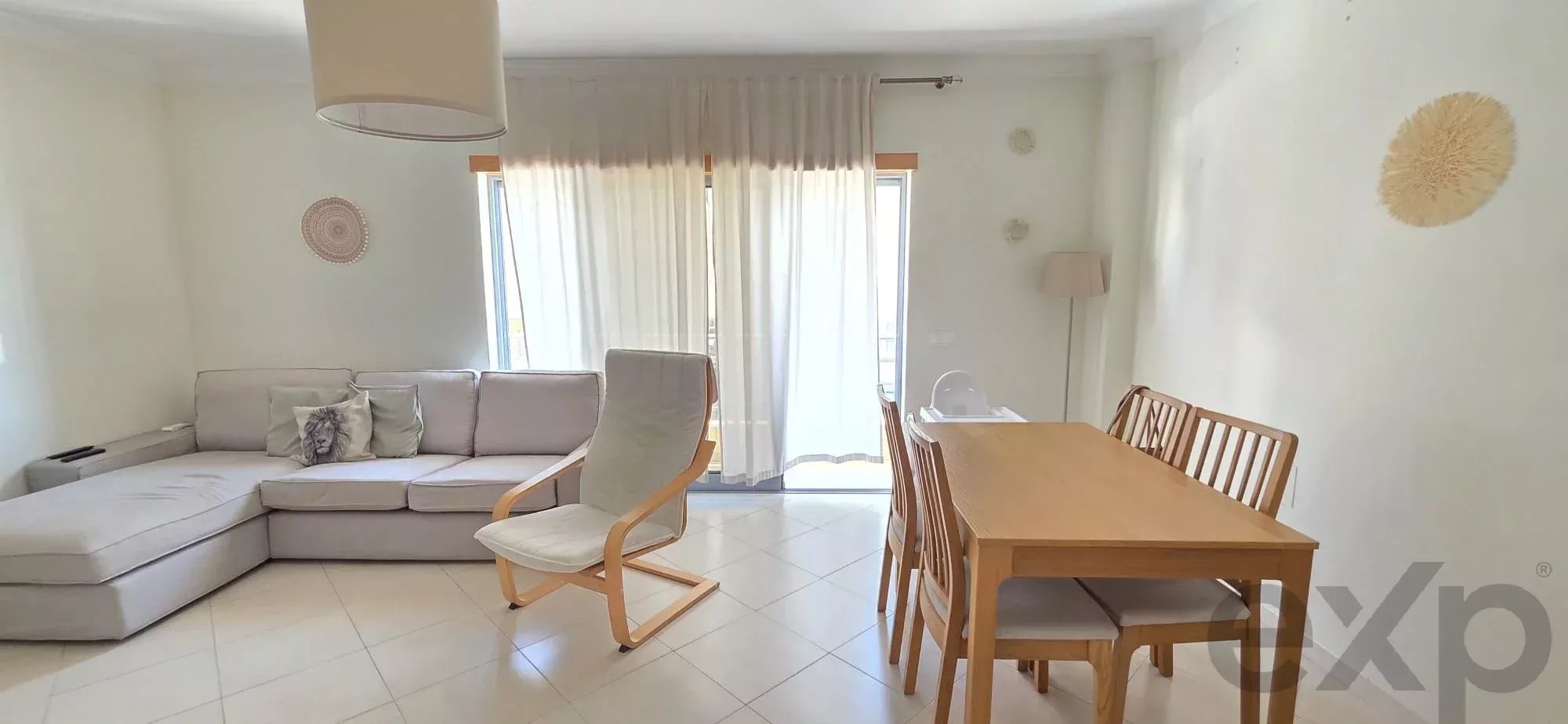 Spacious T2 in the João de Ourém development, Olhão 87072287 image 1