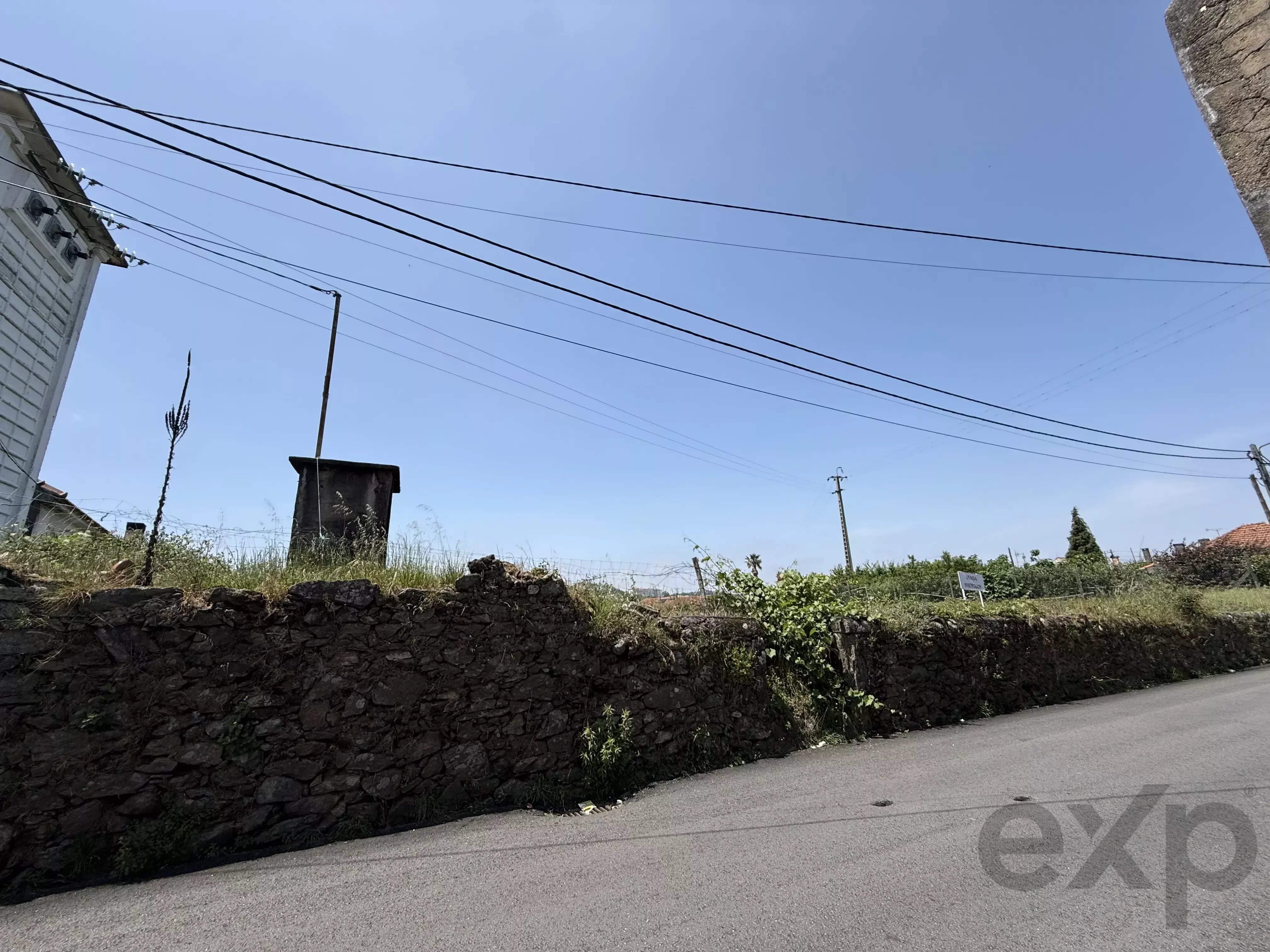 Terreno Urbano de 9612 m² em Fiães para Construção