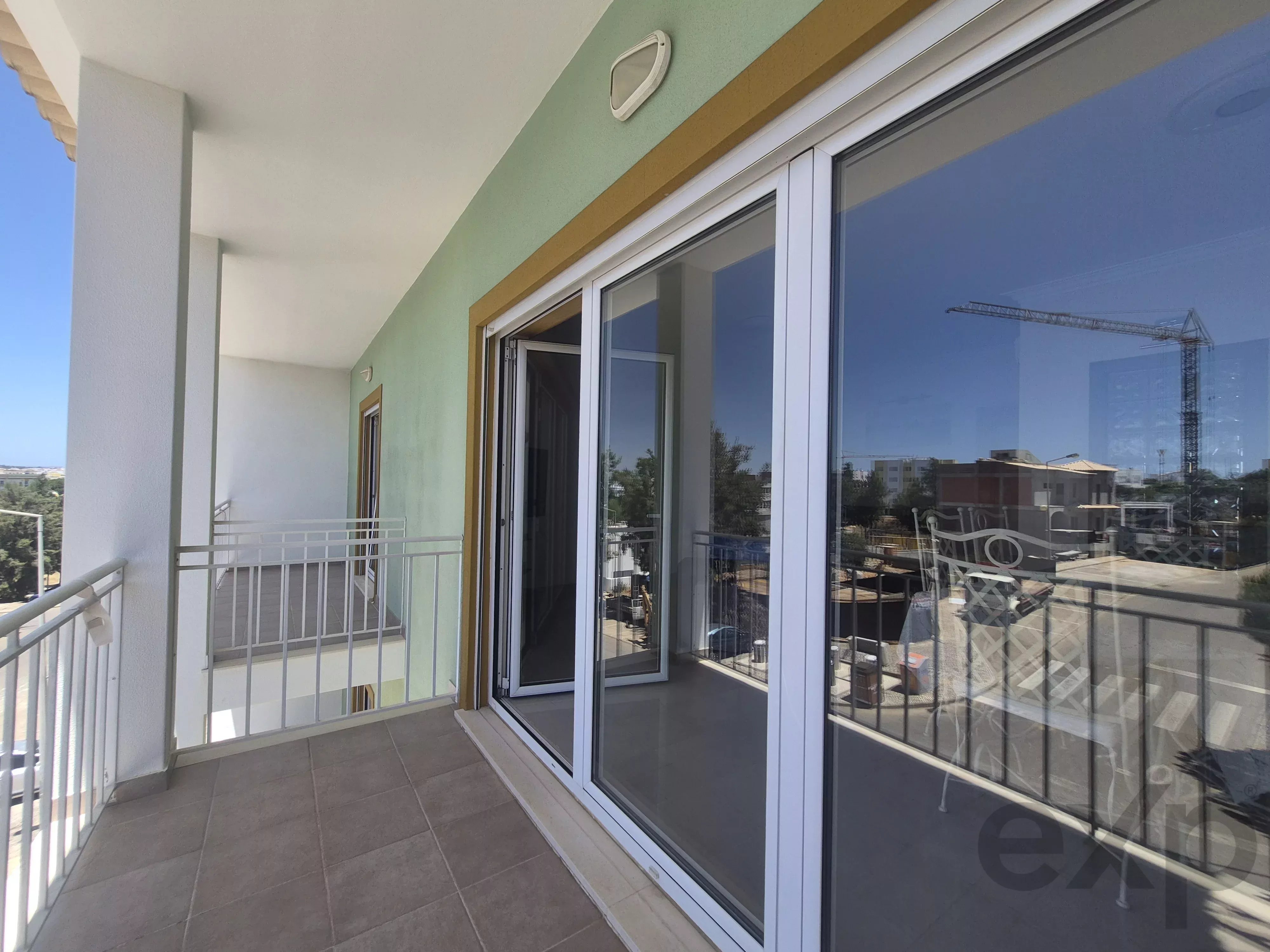 T3 Apartment with Garage, Near Ferragudo 87077655 image 12
