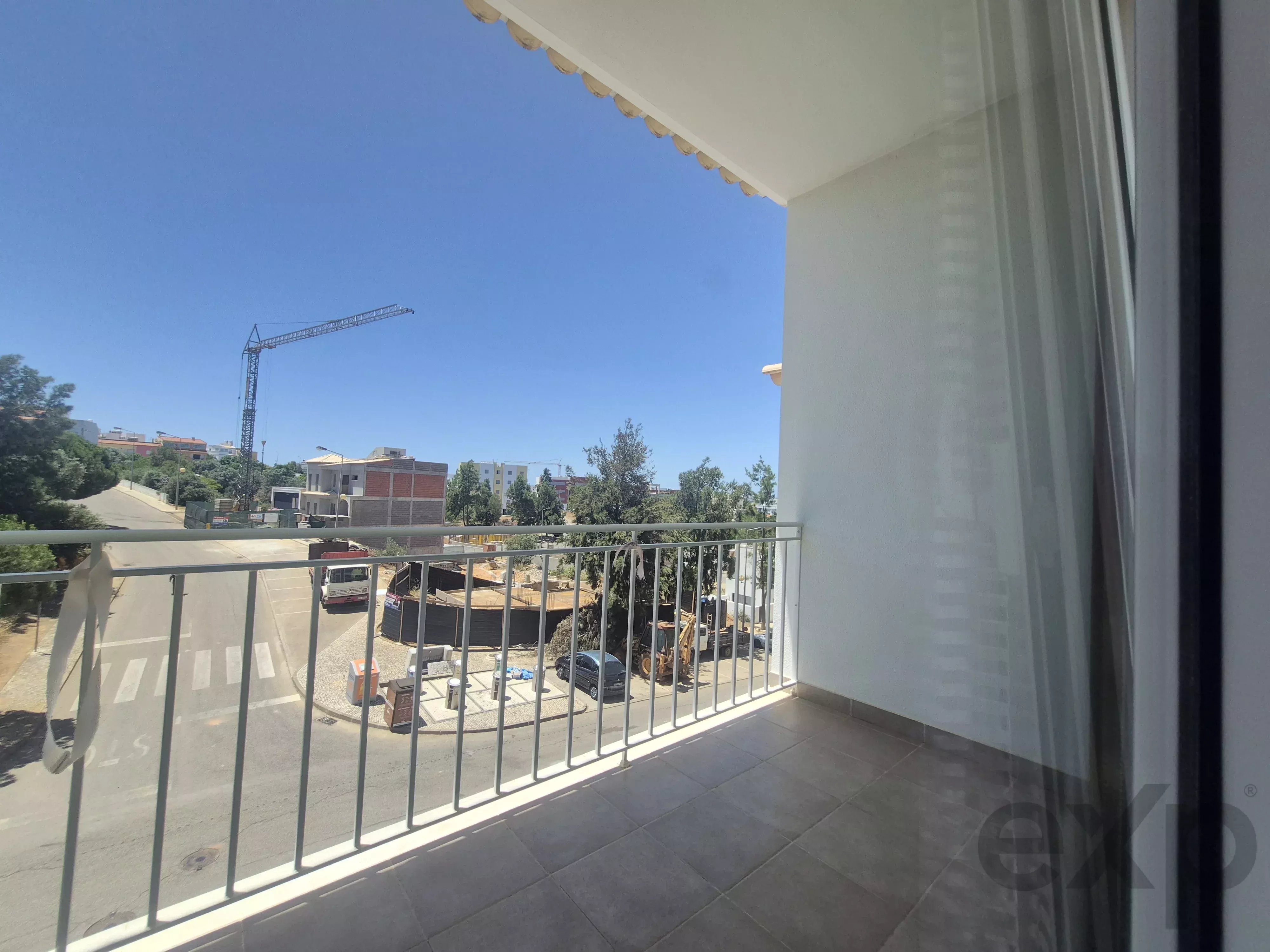 T3 Apartment with Garage, Near Ferragudo 87077655 image 32