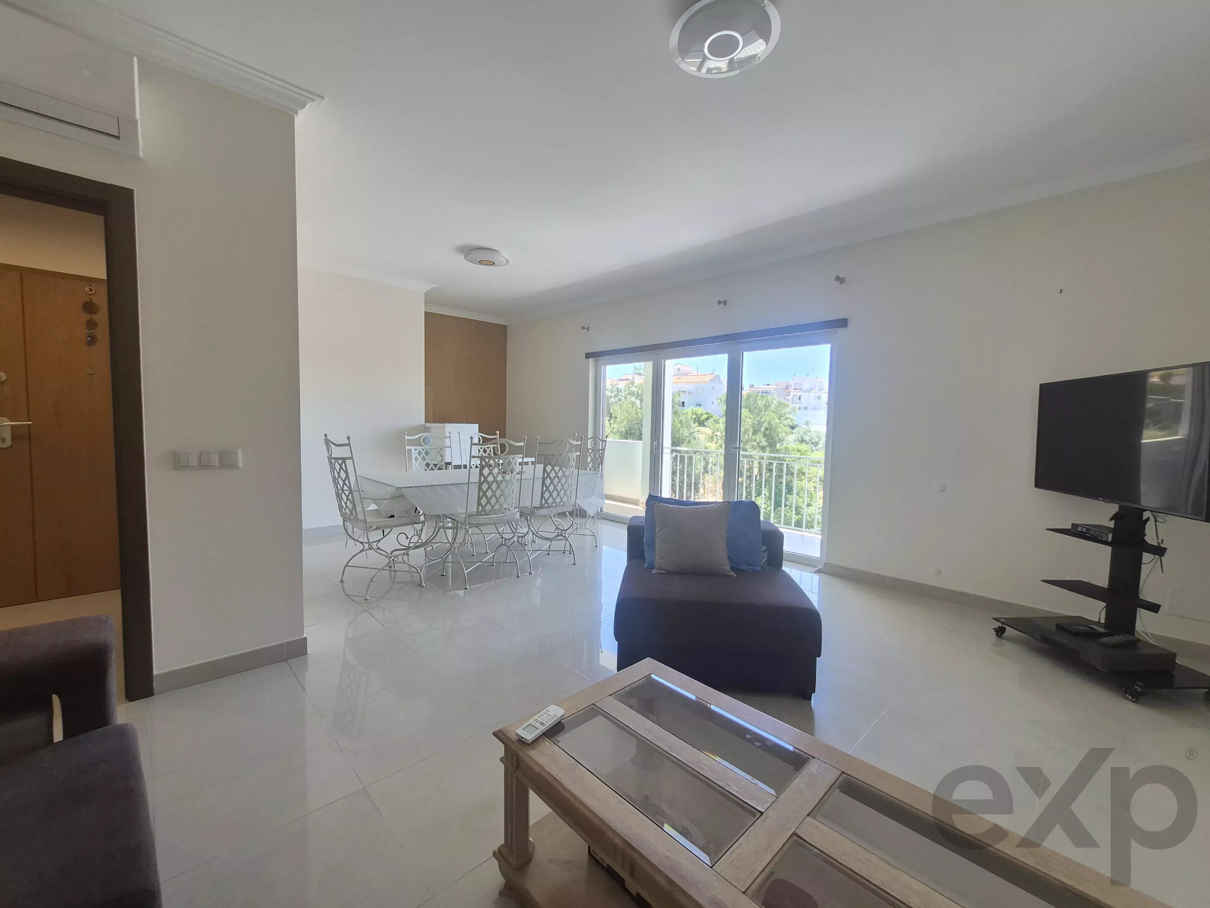 T3 Apartment with Garage, Near Ferragudo 87077655 image 7