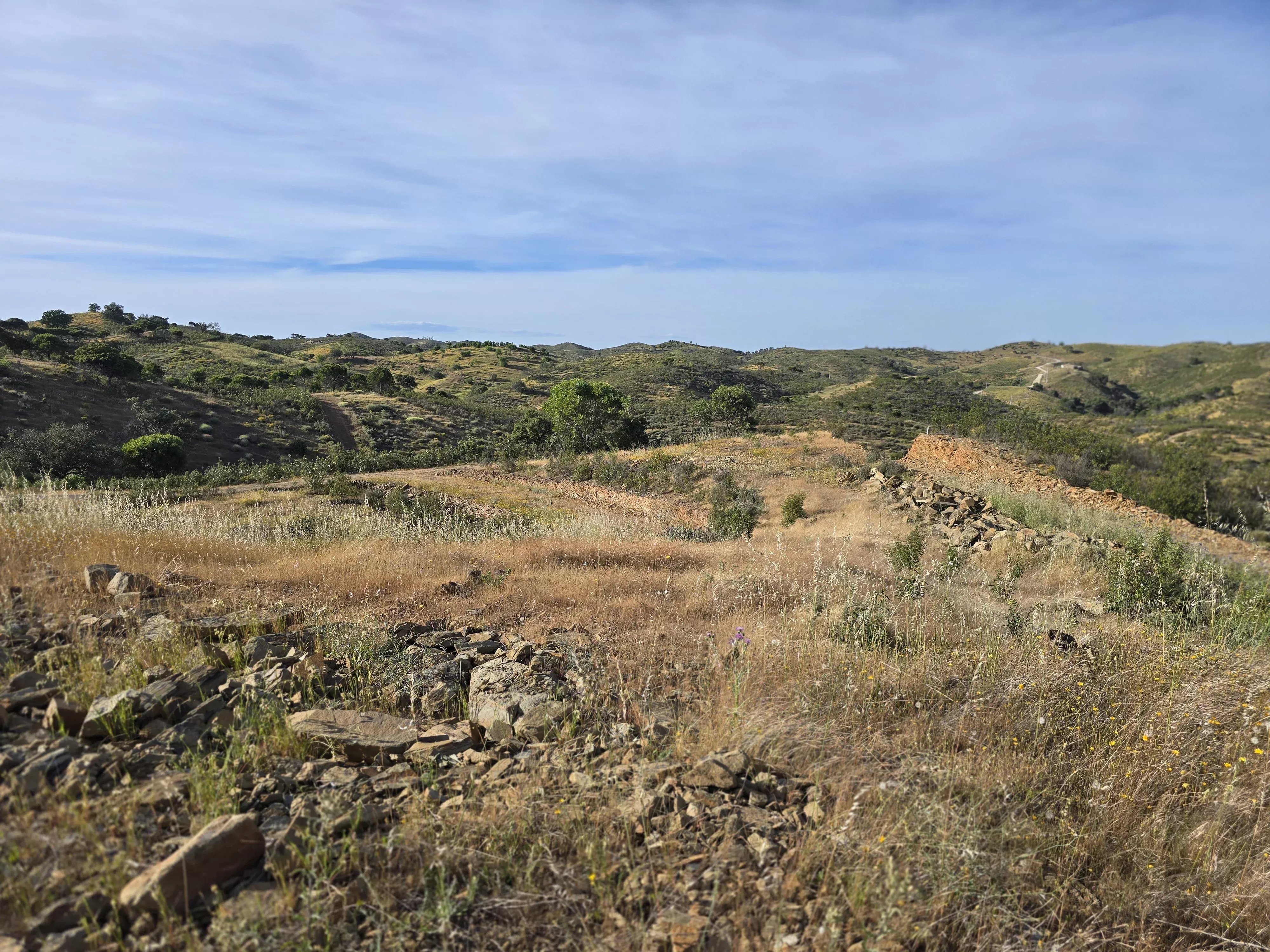 Terreno rustico com vista mar com mais de um hectar