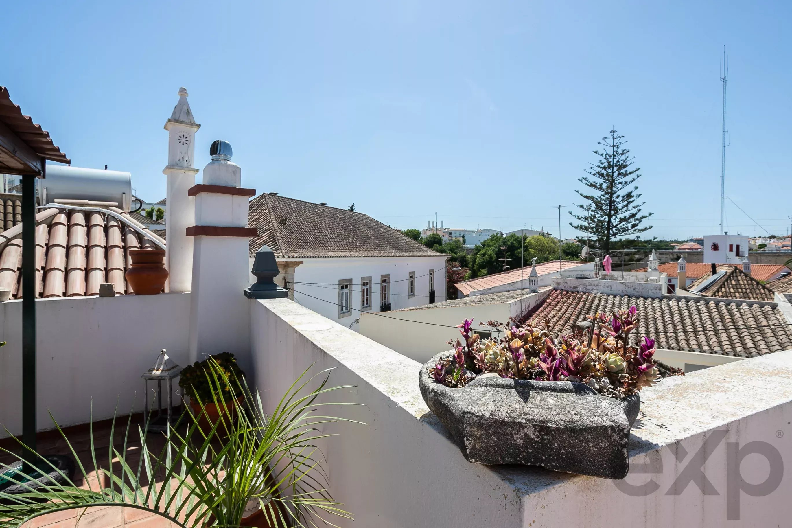 Exclusiva Moradia T4 no Coração do Centro Histórico de Tavira 87089488 image 35