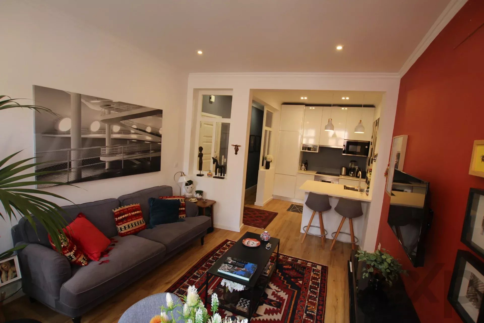 The best two‑bedroom apartment, featuring an ensuite bedroom, one bathroom and a dedicated laundry area. 87101188 image 5