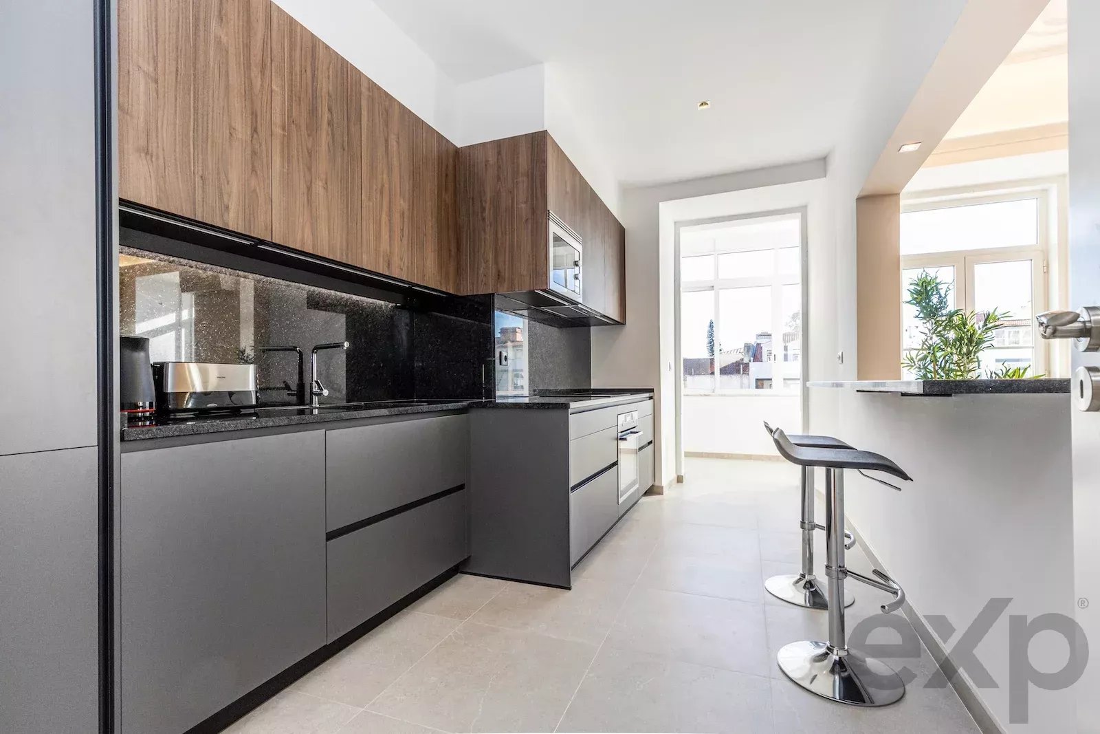 Apartamento para alugar em Avenidas Novas, R. Pascoal de Melo 71, Avenidas Novas, 147 m²