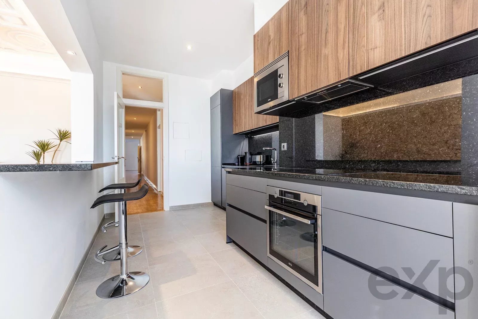 Apartamento para alugar em Avenidas Novas, R. Pascoal de Melo 71, Avenidas Novas, 147 m²