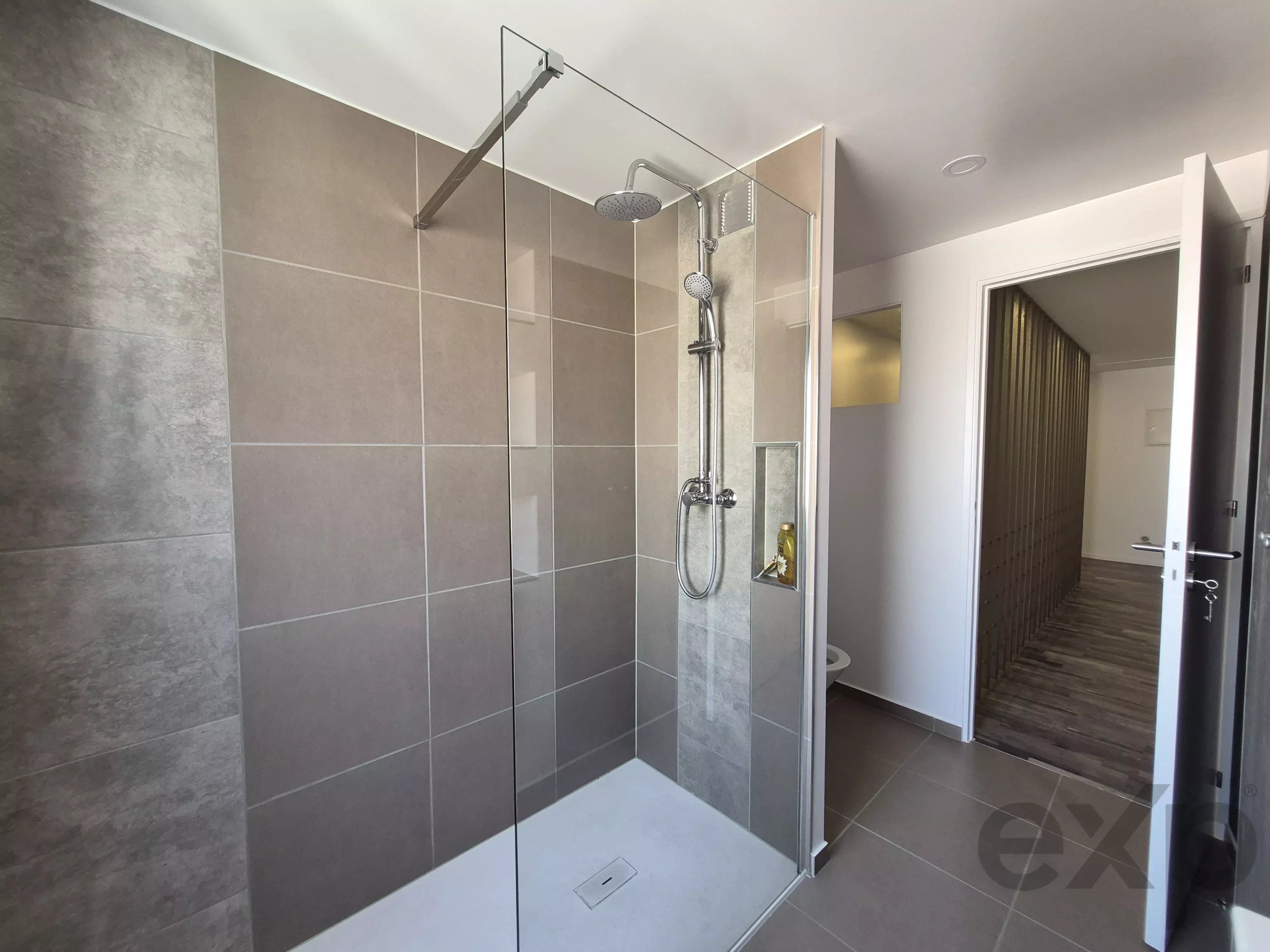 New house, 2 bedrooms, spacious patio, centre of Alvor 87107231 image 31