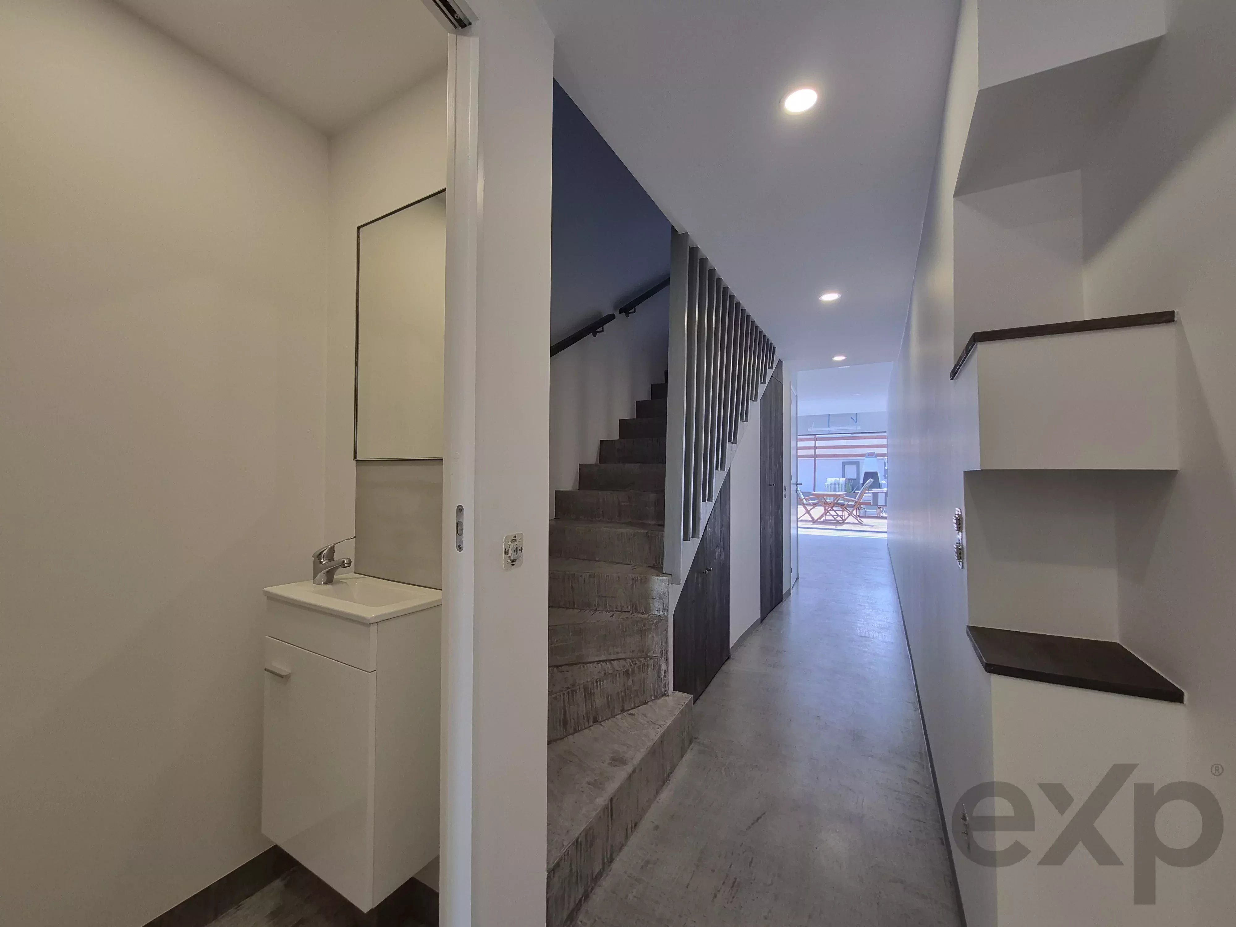 New house, 2 bedrooms, spacious patio, centre of Alvor 87107231 image 21