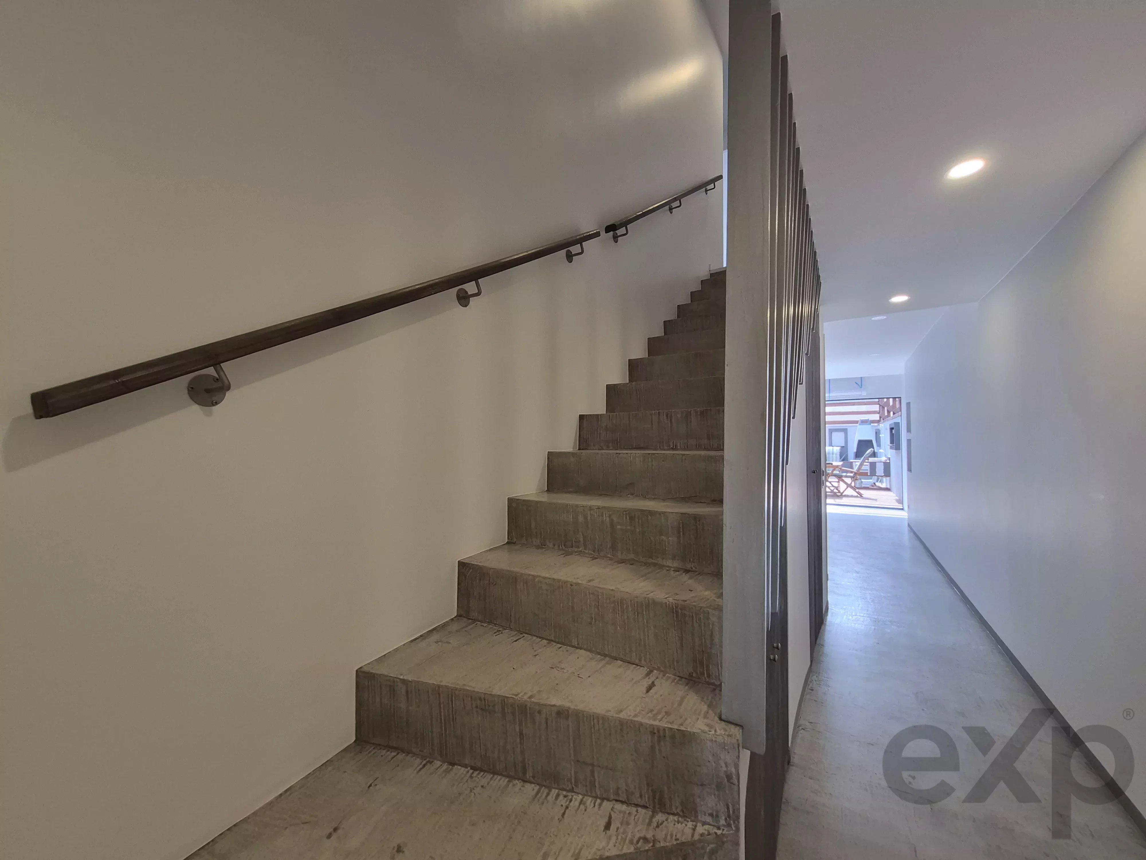 New house, 2 bedrooms, spacious patio, centre of Alvor 87107231 image 23