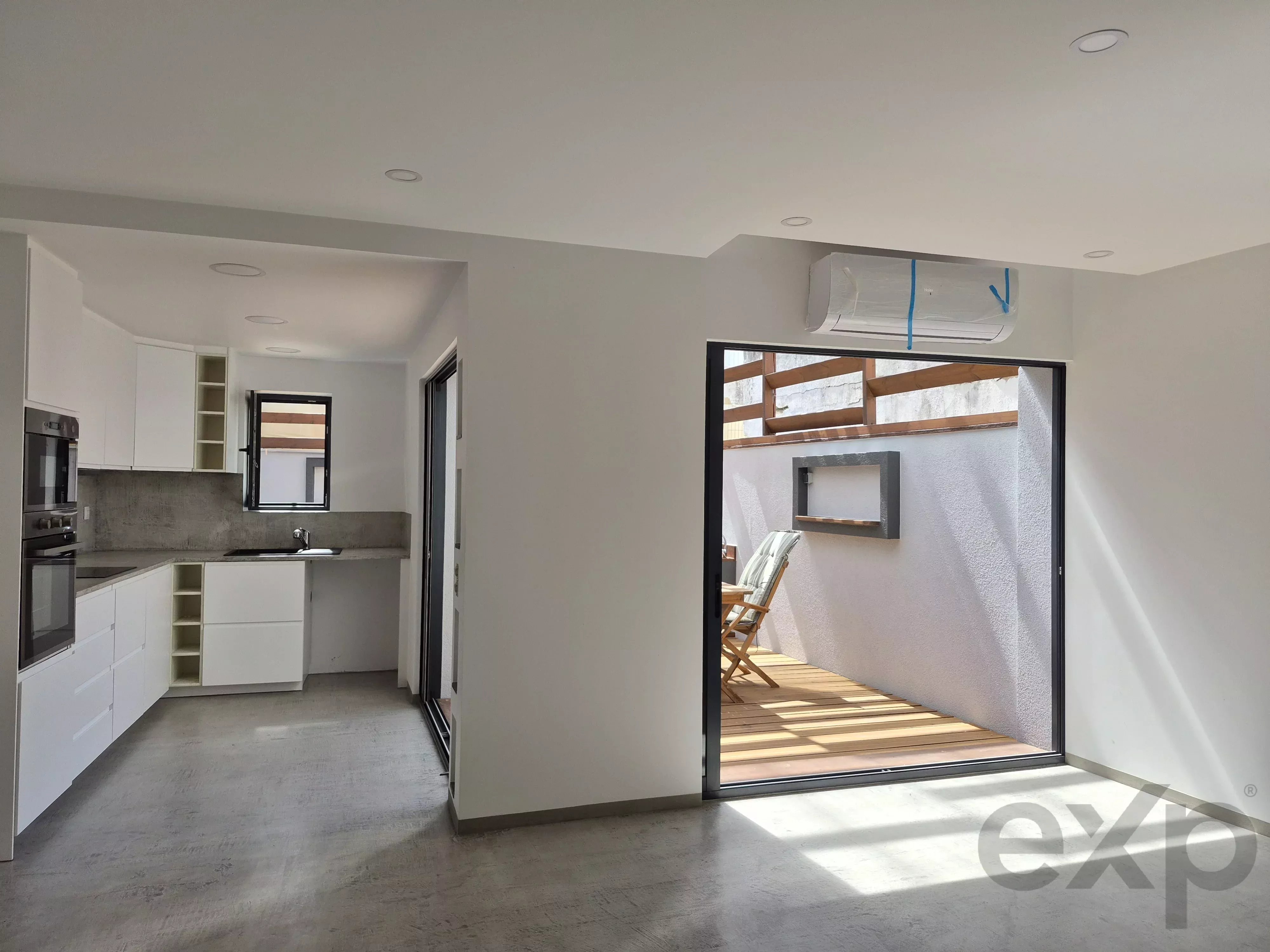 New house, 2 bedrooms, spacious patio, centre of Alvor 87107231 image 12
