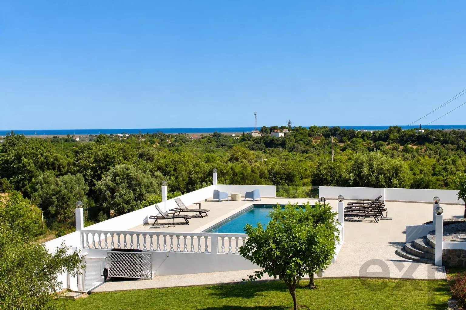 Moncarapacho , Belo Romão - Vivenda com vista ao mar