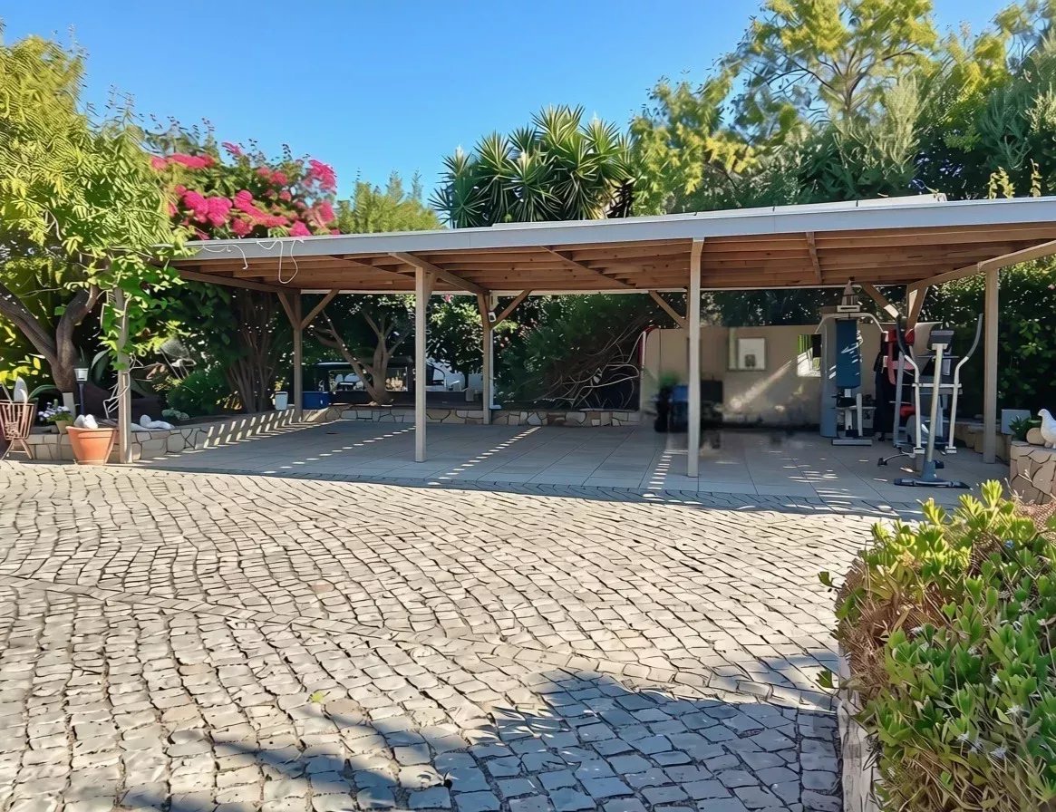 Propriedade exclusiva com cinco unidades independentes e potencial de investimento 87113034 image 16
