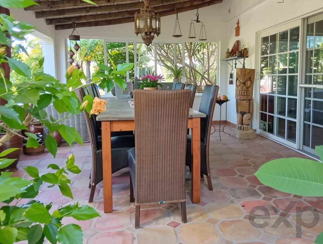 Propriedade exclusiva com cinco unidades independentes e potencial de investimento 87113034 image 78