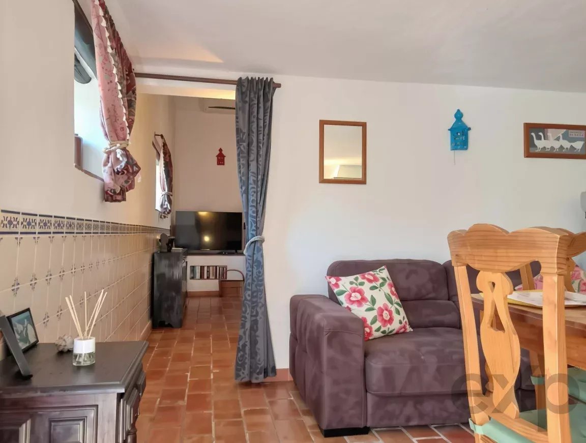 Propriedade exclusiva com cinco unidades independentes e potencial de investimento 87113034 image 90