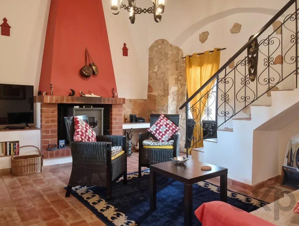 Propriedade exclusiva com cinco unidades independentes e potencial de investimento 87113034 image 84