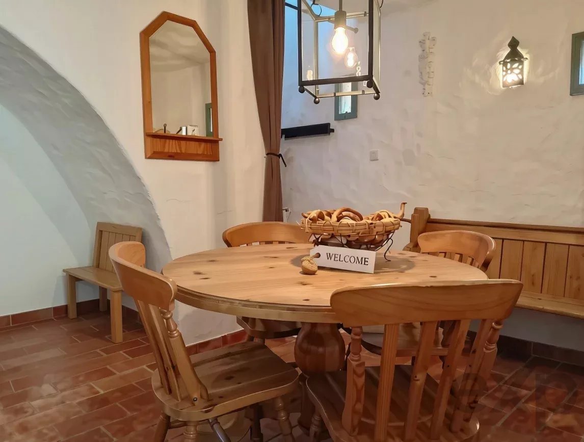 Propriedade exclusiva com cinco unidades independentes e potencial de investimento 87113034 image 89