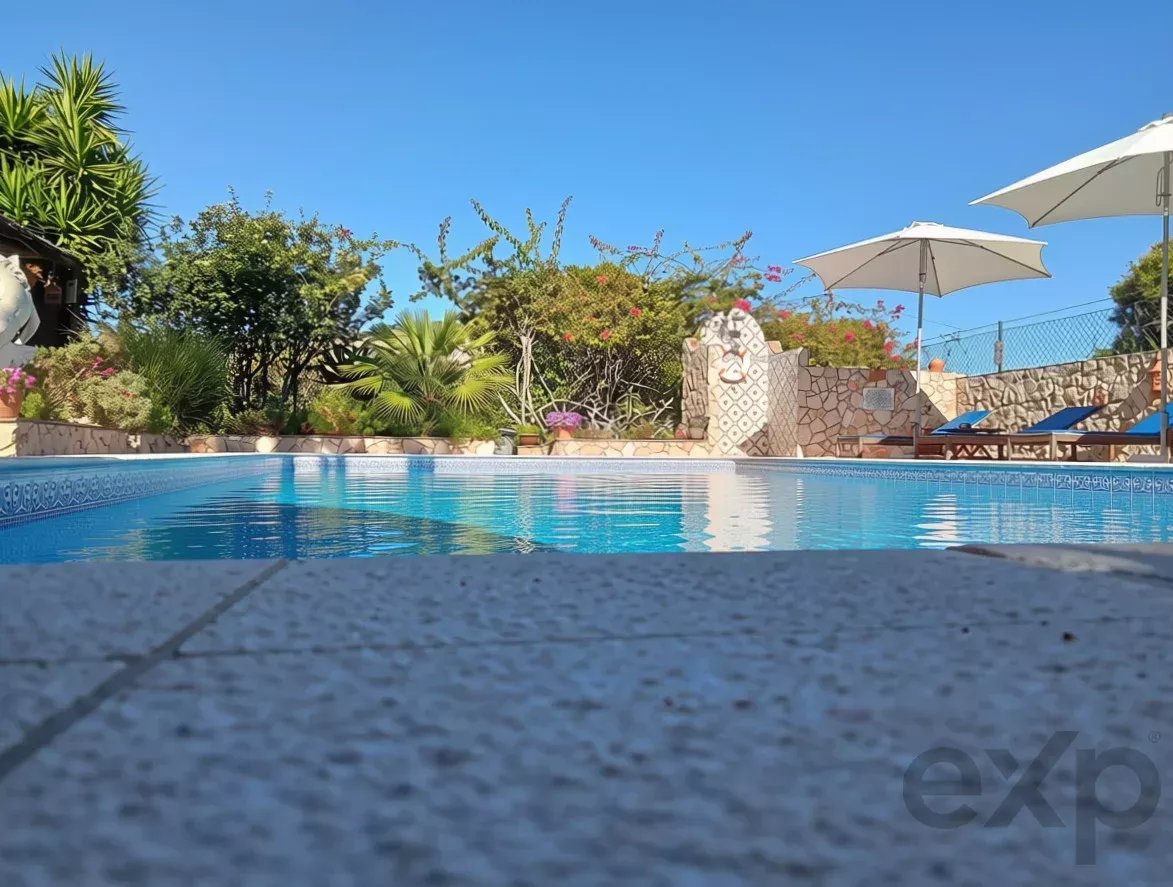 Propriedade exclusiva com cinco unidades independentes e potencial de investimento 87113034 image 27