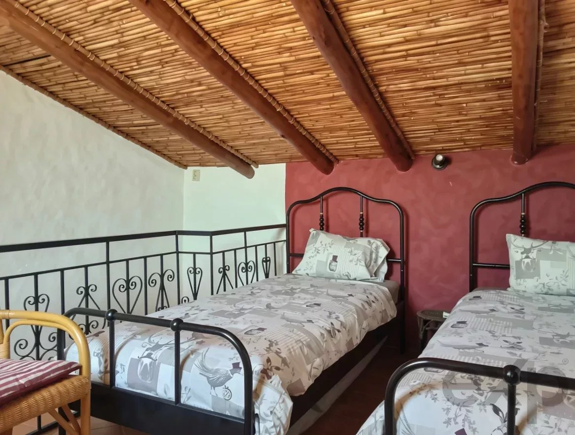 Propriedade exclusiva com cinco unidades independentes e potencial de investimento 87113034 image 96