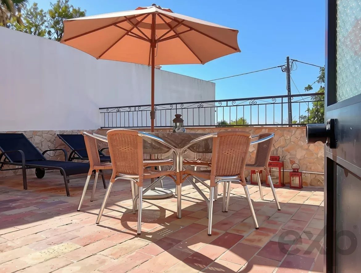 Propriedade exclusiva com cinco unidades independentes e potencial de investimento 87113034 image 67