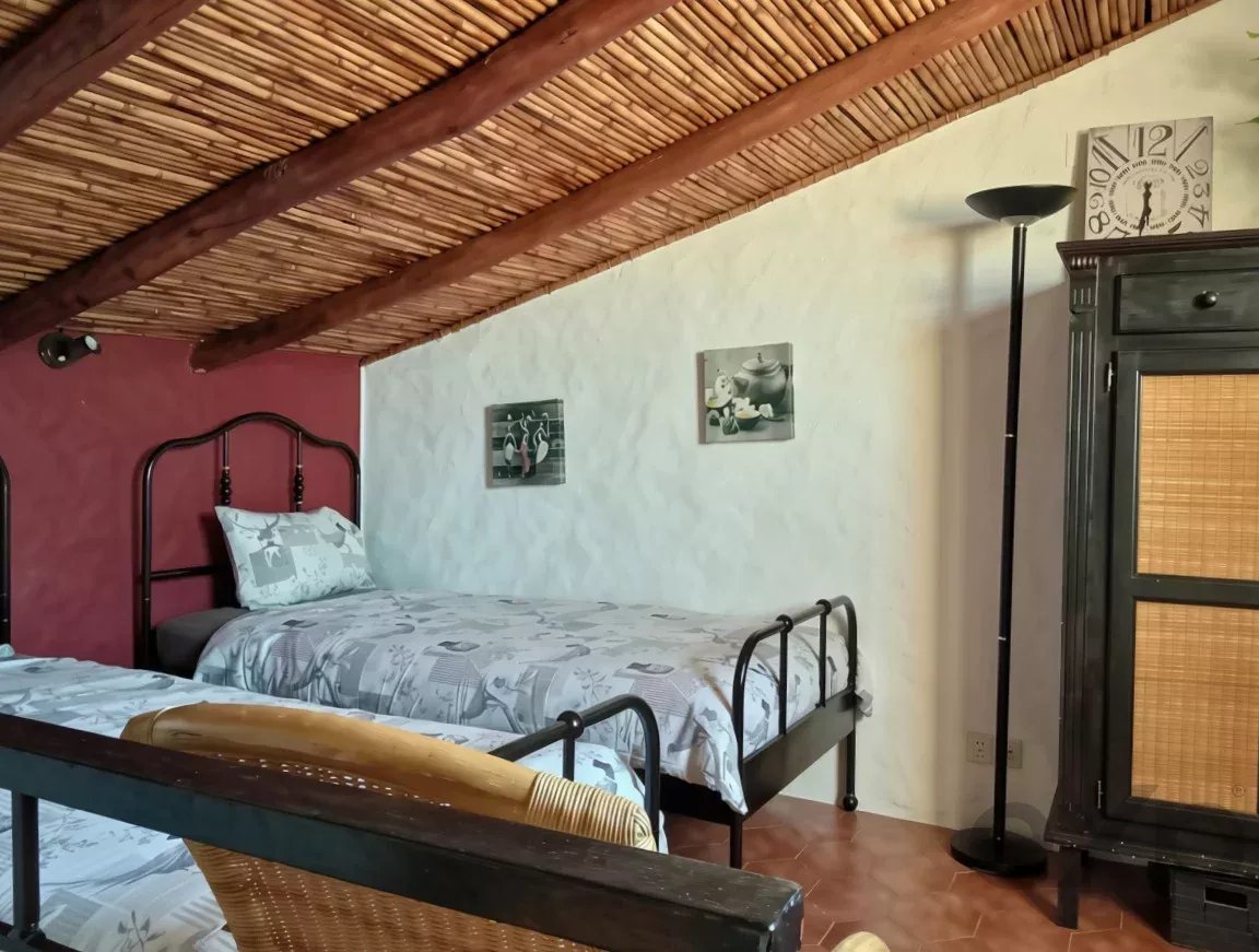 Propriedade exclusiva com cinco unidades independentes e potencial de investimento 87113034 image 97