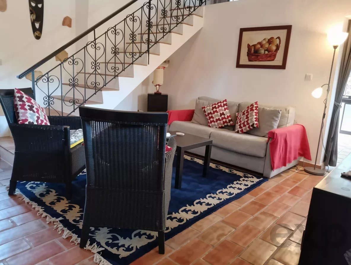 Propriedade exclusiva com cinco unidades independentes e potencial de investimento 87113034 image 87