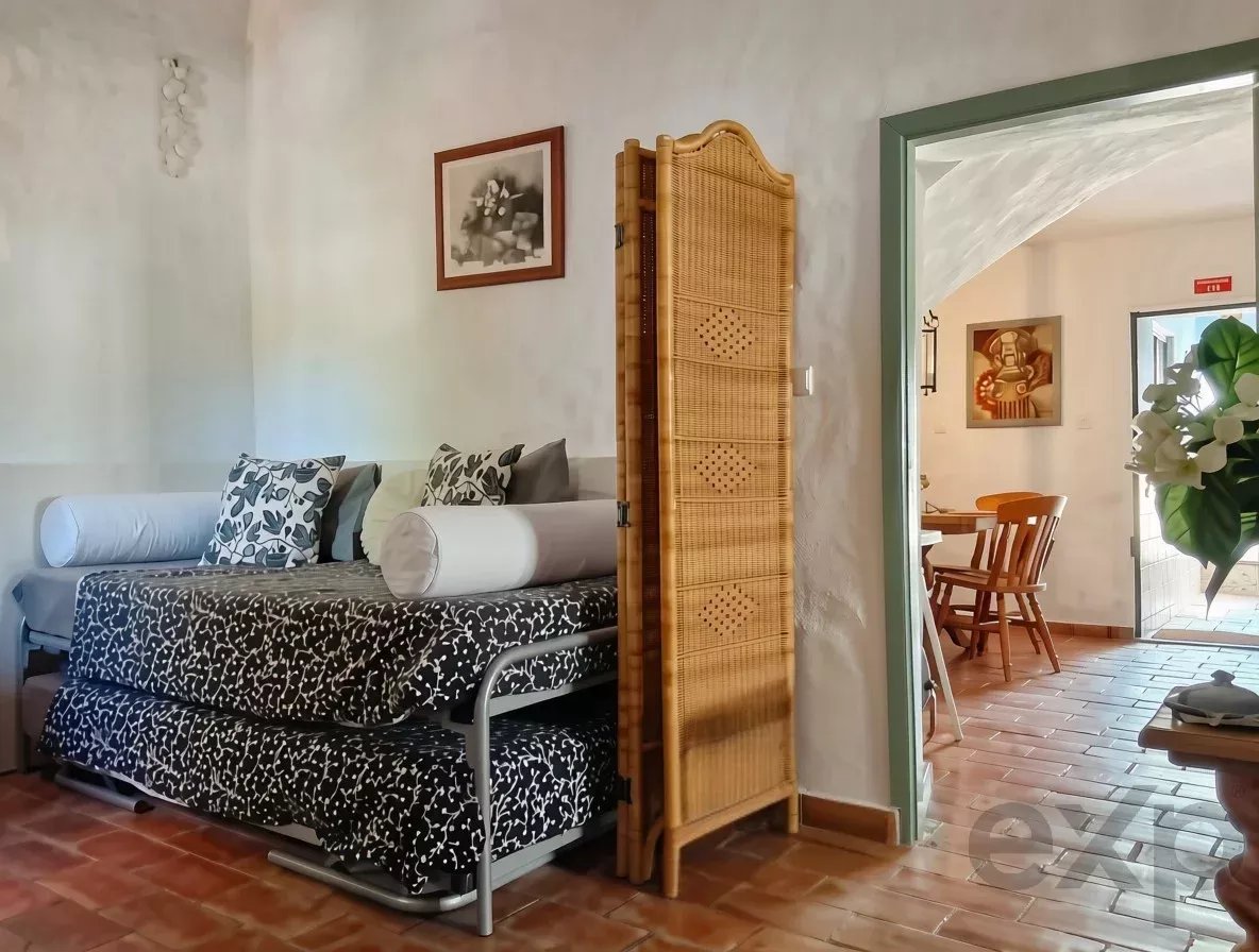 Propriedade exclusiva com cinco unidades independentes e potencial de investimento 87113034 image 104