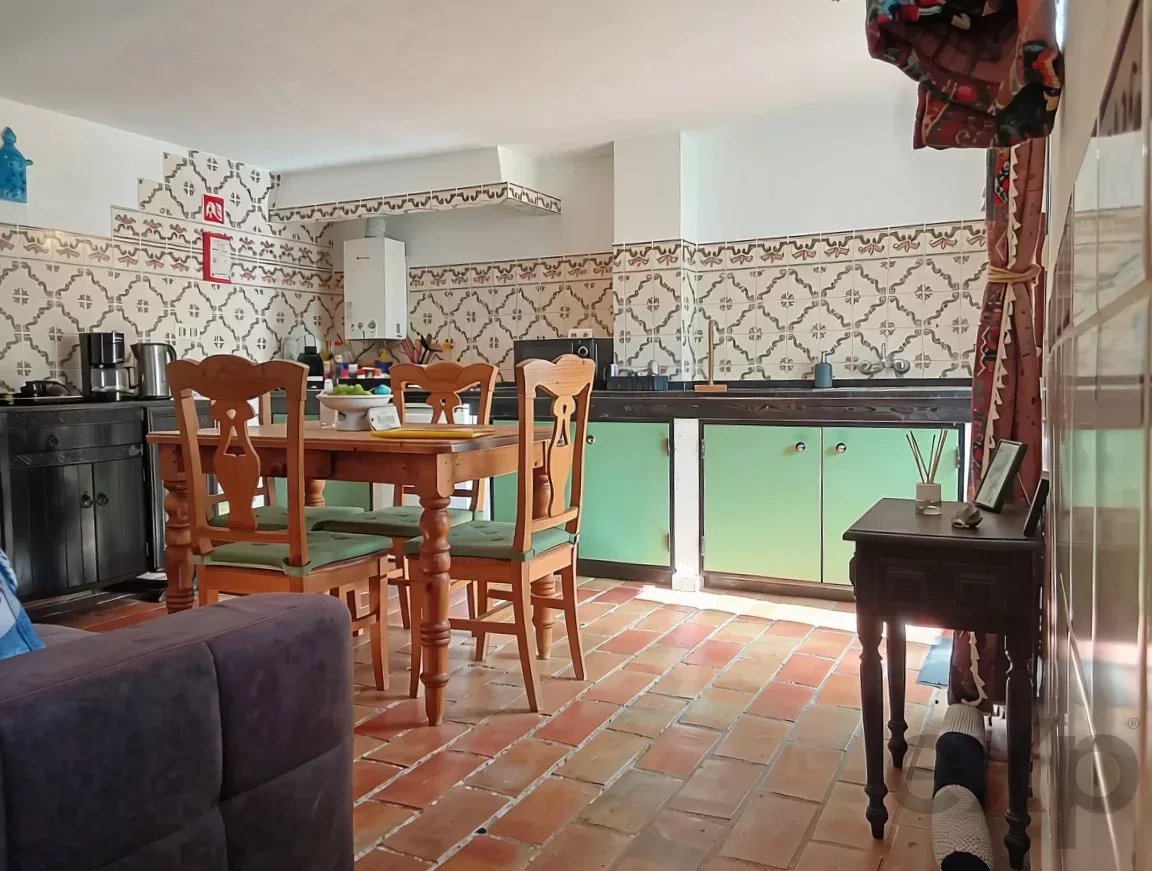 Propriedade exclusiva com cinco unidades independentes e potencial de investimento 87113034 image 107