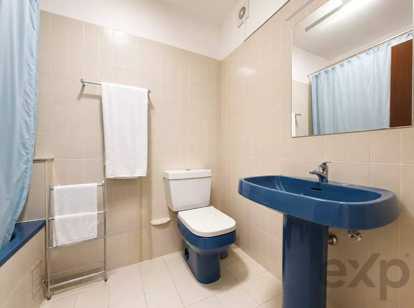 Elegant 3‑bedroom apartment with panoramic view over the Ria Formosa 87132821 image 18